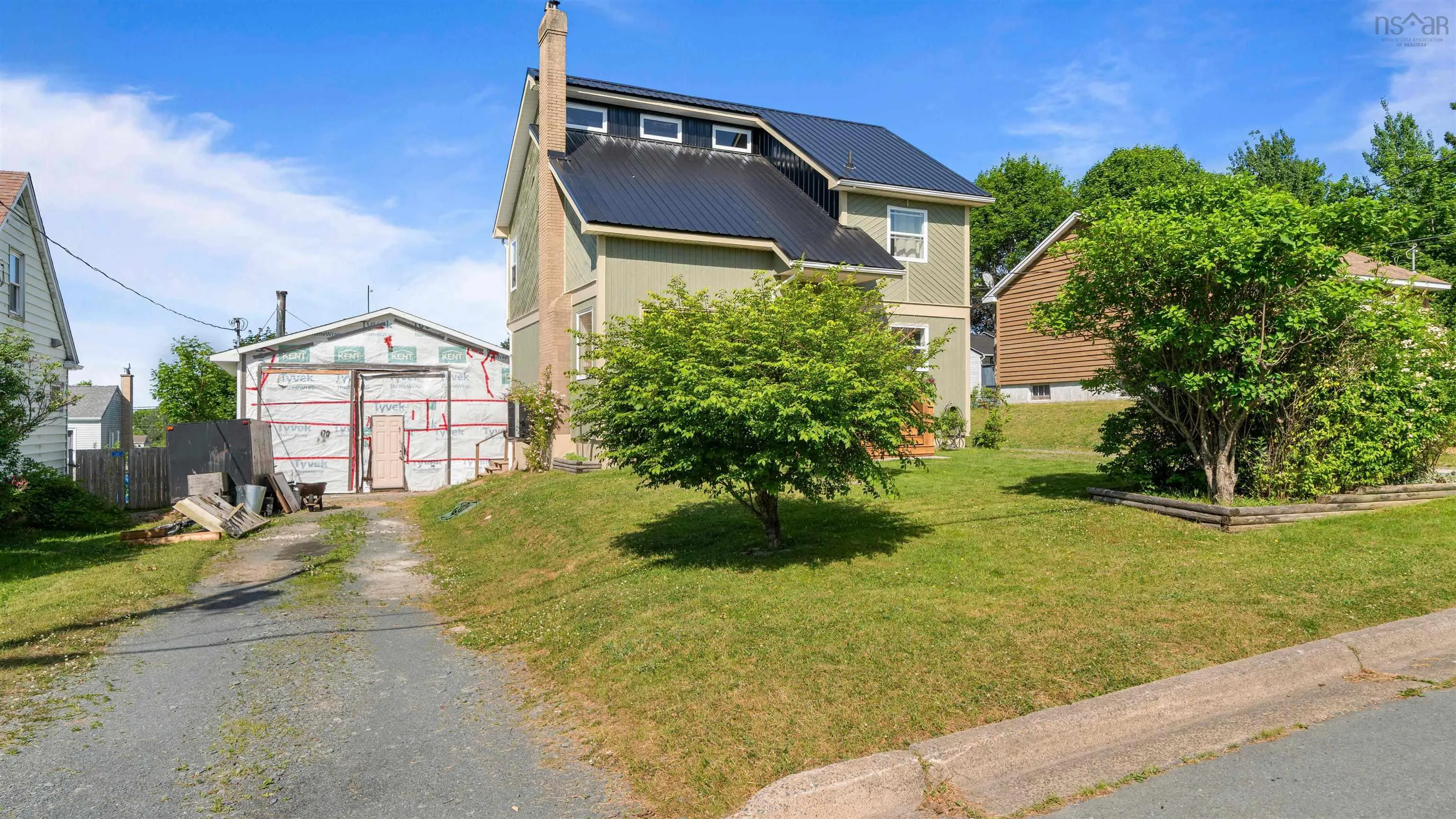 10 Fader Street, Dartmouth, NS B2X 1P3, 3 Bedrooms Bedrooms, ,2 BathroomsBathrooms,Residential,For Sale,Fader,202518315