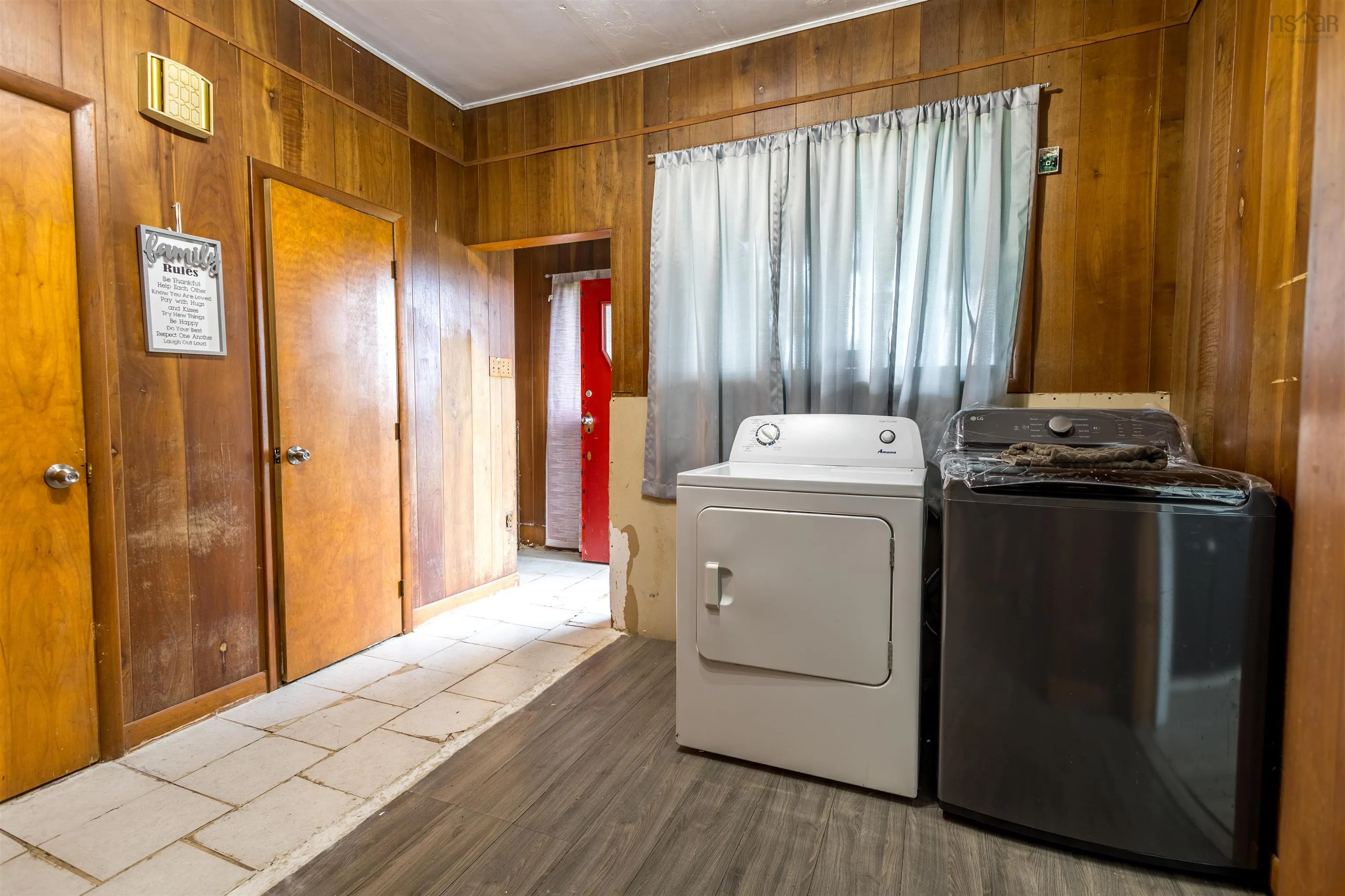 324 York Street, Glace Bay, NS B1A 2M7, 5 Bedrooms Bedrooms, ,3 BathroomsBathrooms,Residential,For Sale,York,202518450