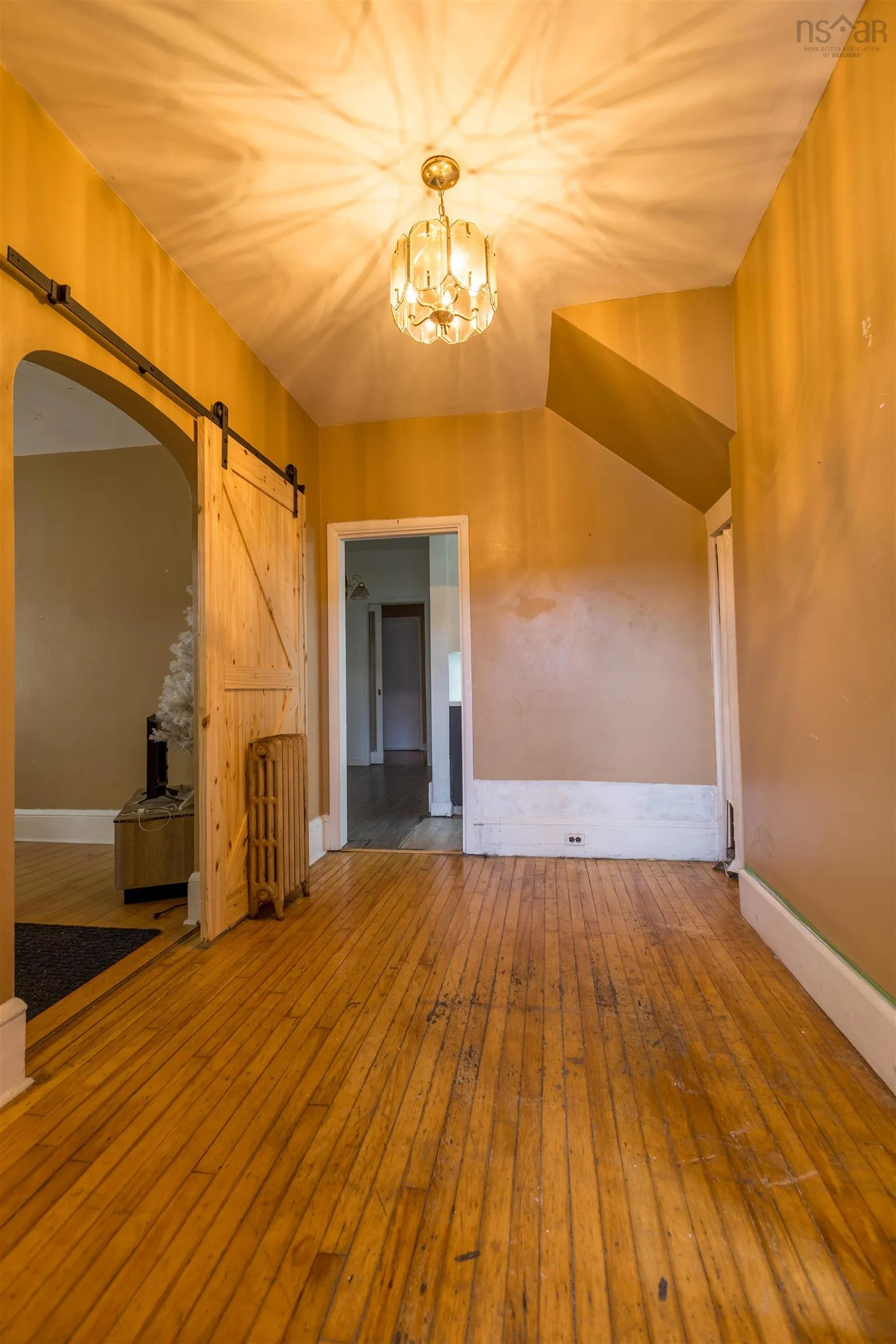 324 York Street, Glace Bay, NS B1A 2M7, 5 Bedrooms Bedrooms, ,3 BathroomsBathrooms,Residential,For Sale,York,202518450