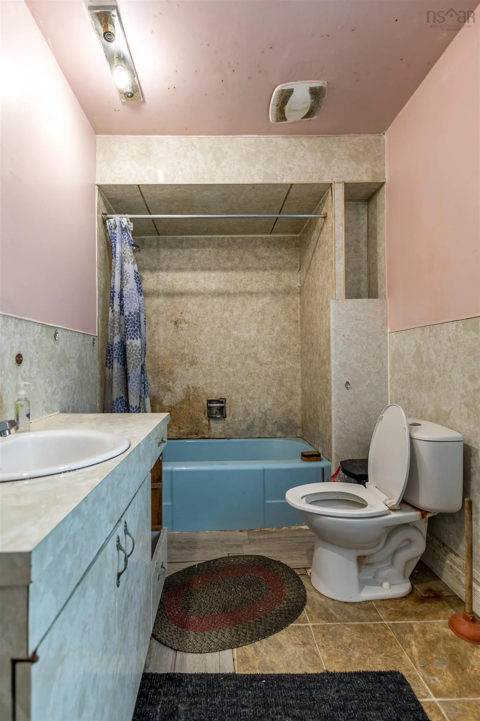 324 York Street, Glace Bay, NS B1A 2M7, 5 Bedrooms Bedrooms, ,3 BathroomsBathrooms,Residential,For Sale,York,202518450