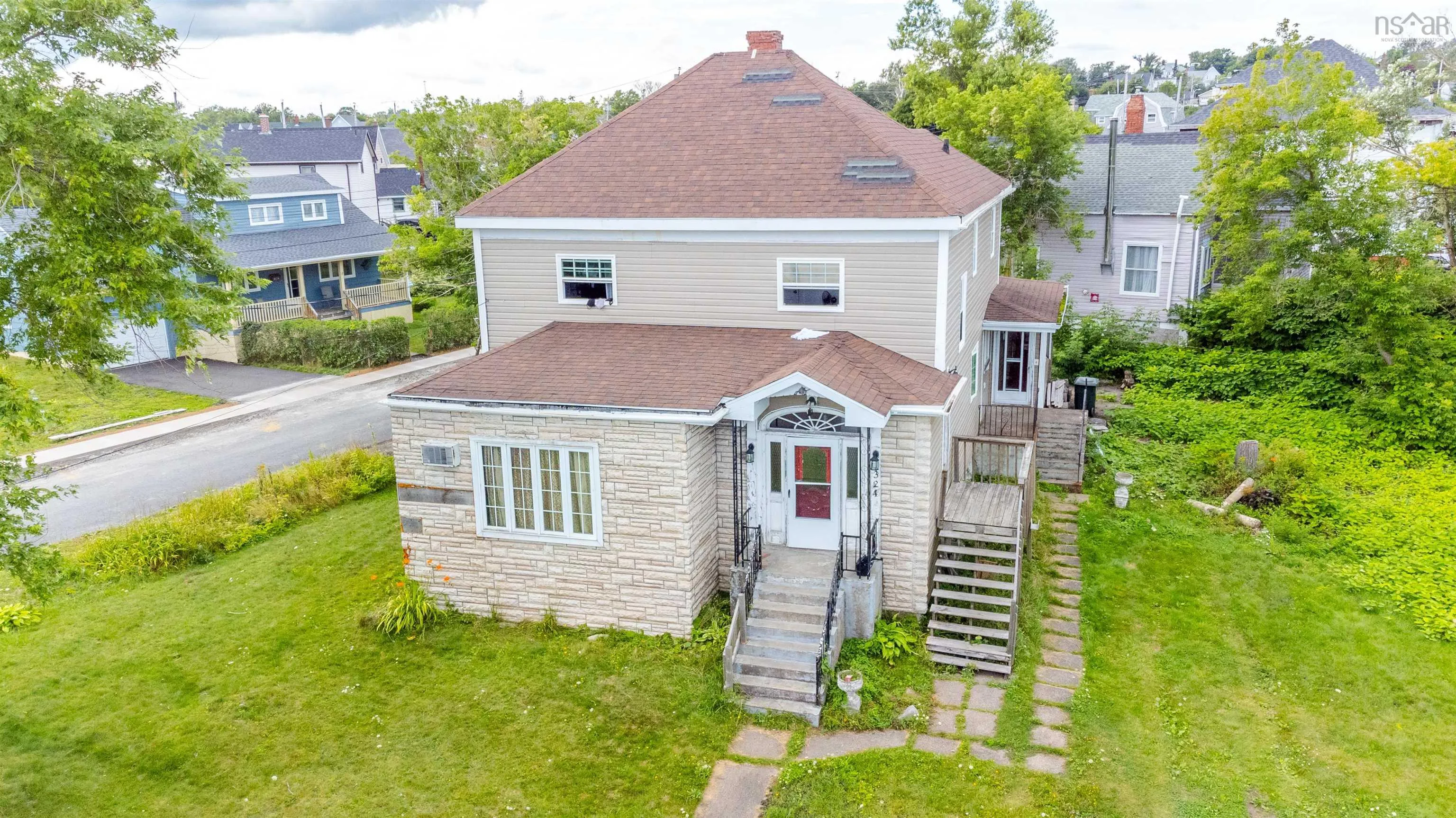 324 York Street, Glace Bay, NS B1A 2M7, 5 Bedrooms Bedrooms, ,3 BathroomsBathrooms,Residential,For Sale,York,202518450