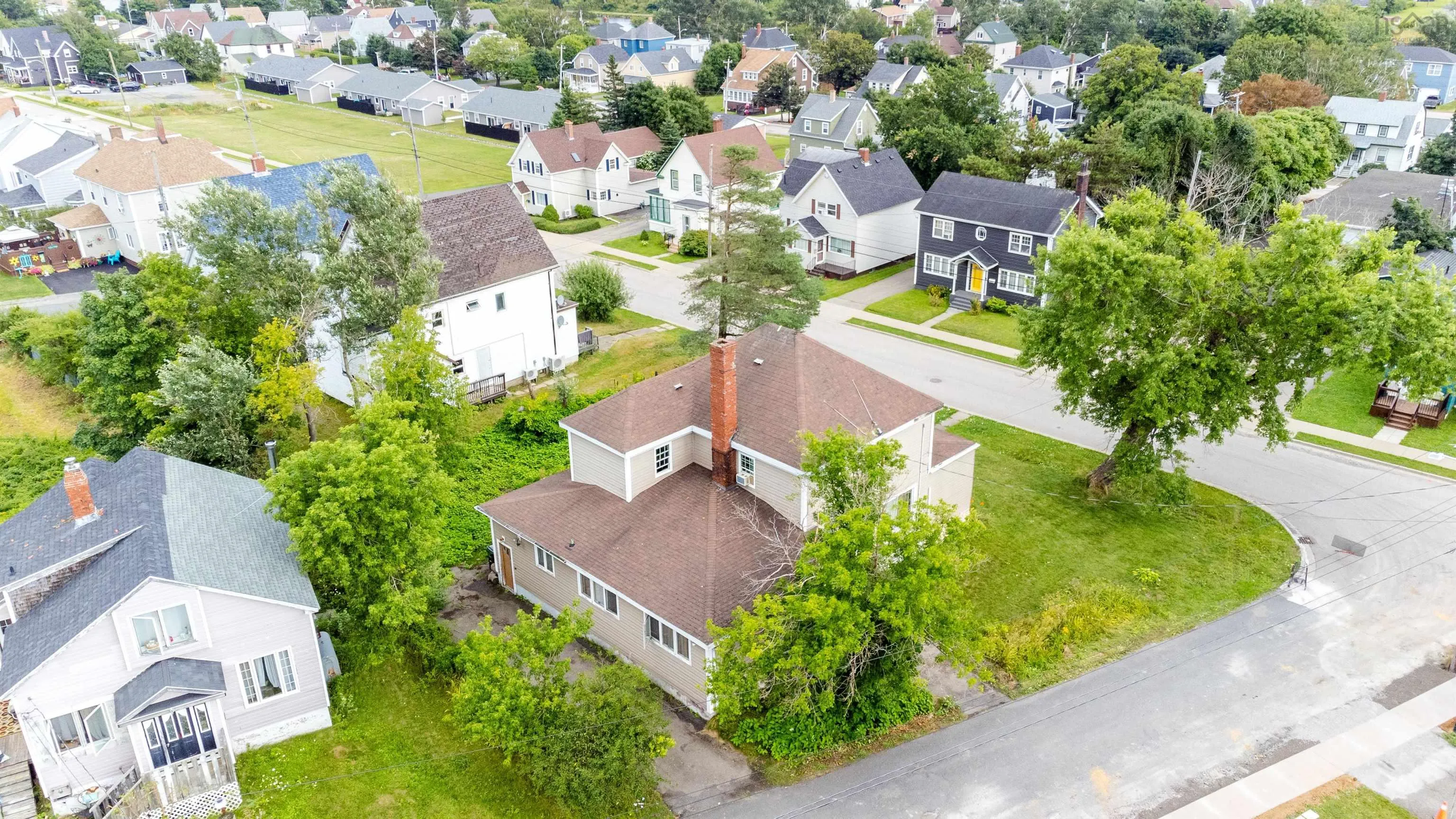 324 York Street, Glace Bay, NS B1A 2M7, 5 Bedrooms Bedrooms, ,3 BathroomsBathrooms,Residential,For Sale,York,202518450
