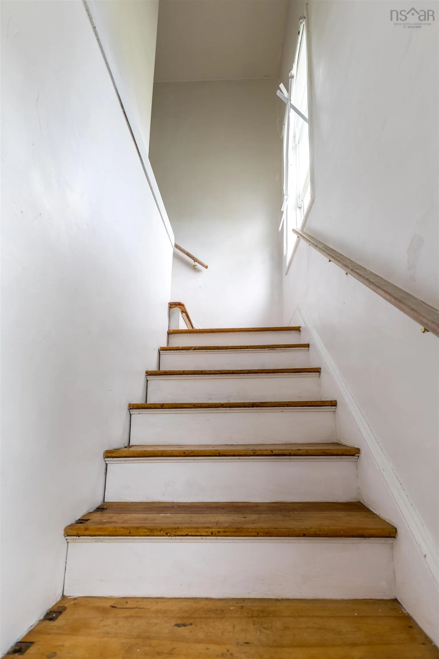 324 York Street, Glace Bay, NS B1A 2M7, 5 Bedrooms Bedrooms, ,3 BathroomsBathrooms,Residential,For Sale,York,202518450