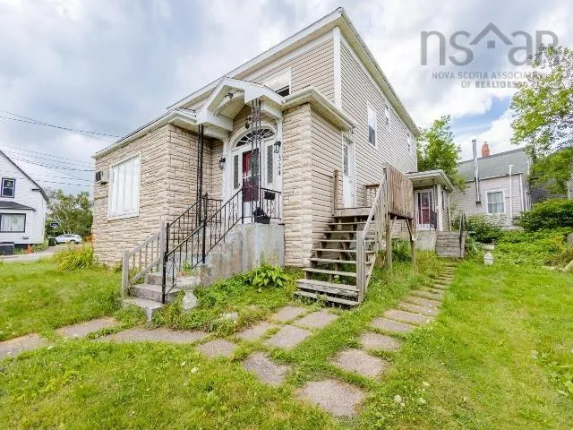 324 York Street, Glace Bay, NS B1A 2M7, 5 Bedrooms Bedrooms, ,3 BathroomsBathrooms,Residential,For Sale,York,202518450