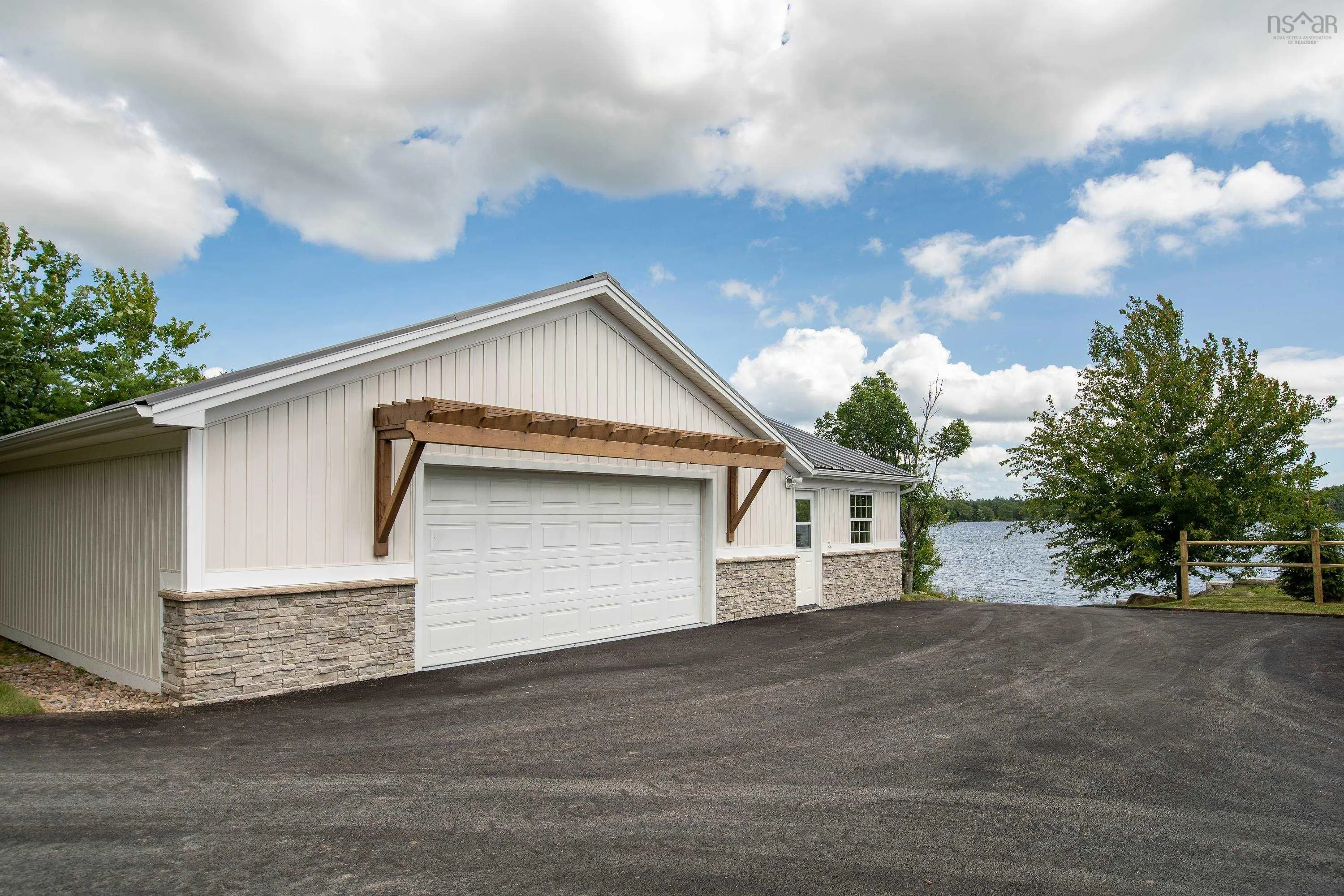 60 Post Office Road, Porters Lake Ns B3e 1h7, 3 Bedrooms Bedrooms, ,2 BathroomsBathrooms,Residential,For Sale,Post Office,202504274
