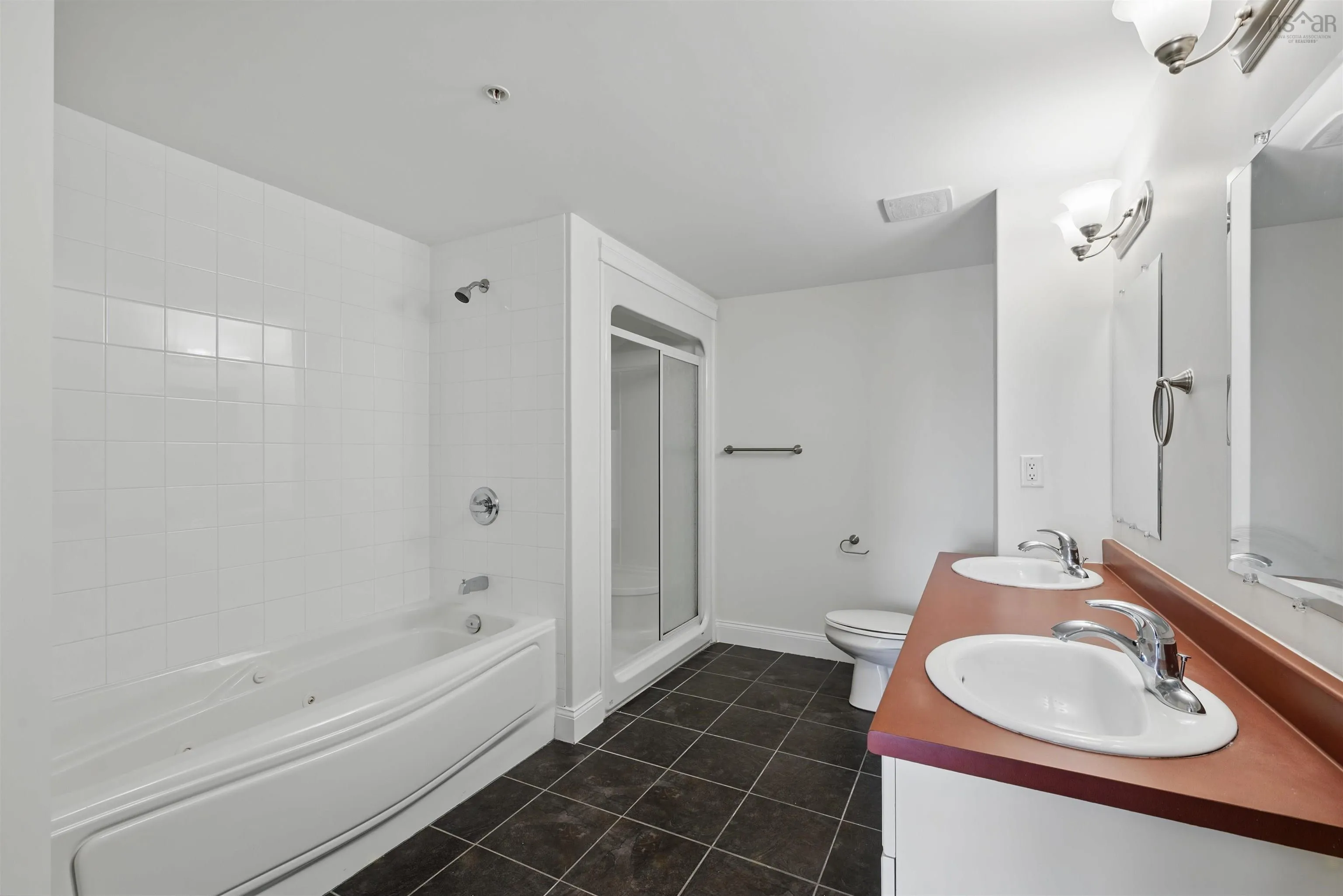 912-60 Walter Havill Drive, Halifax Ns B3n 0a9, 2 Bedrooms Bedrooms, ,2 BathroomsBathrooms,Residential,For Sale,Walter Havill Drive,202506293