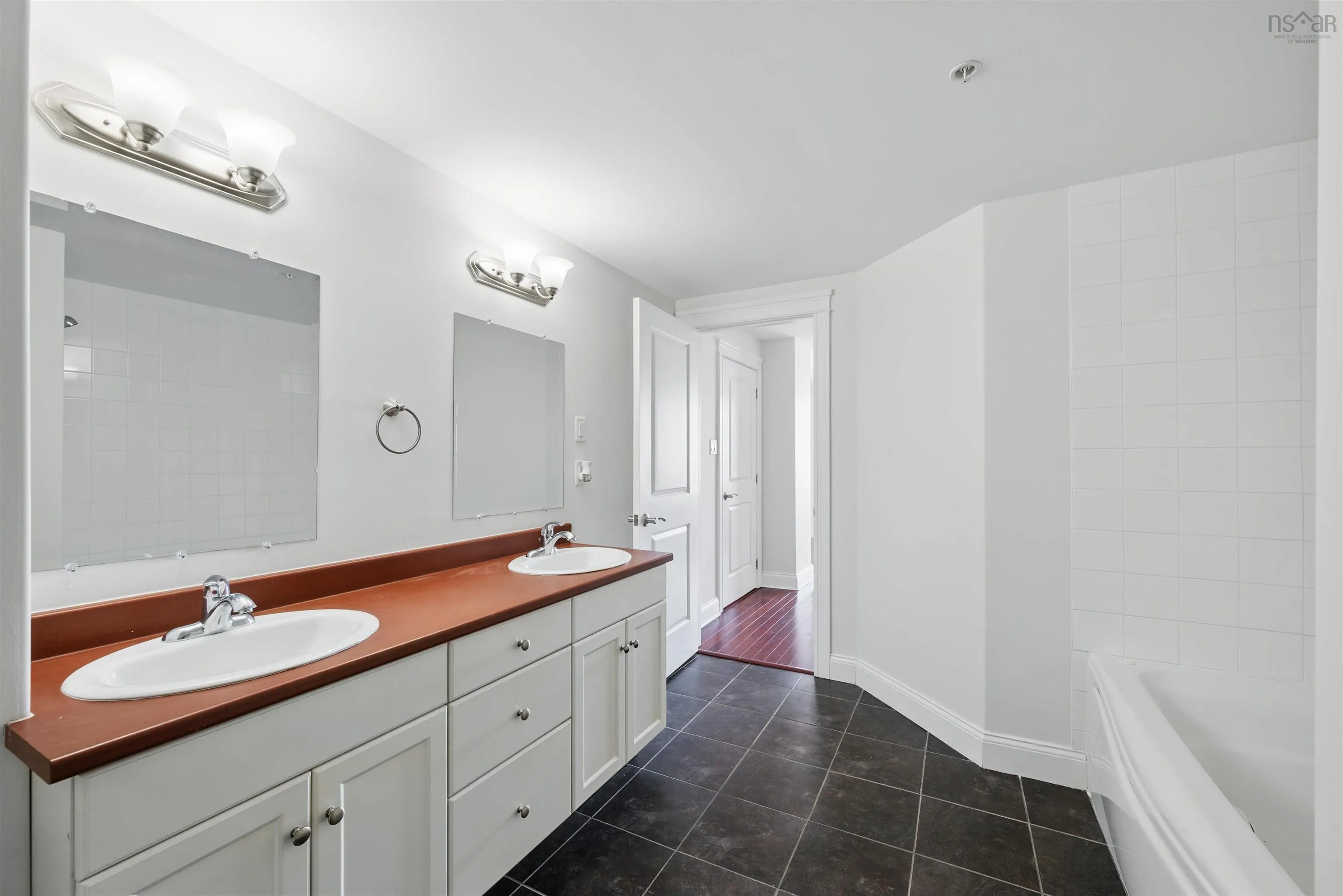 912-60 Walter Havill Drive, Halifax Ns B3n 0a9, 2 Bedrooms Bedrooms, ,2 BathroomsBathrooms,Residential,For Sale,Walter Havill Drive,202506293
