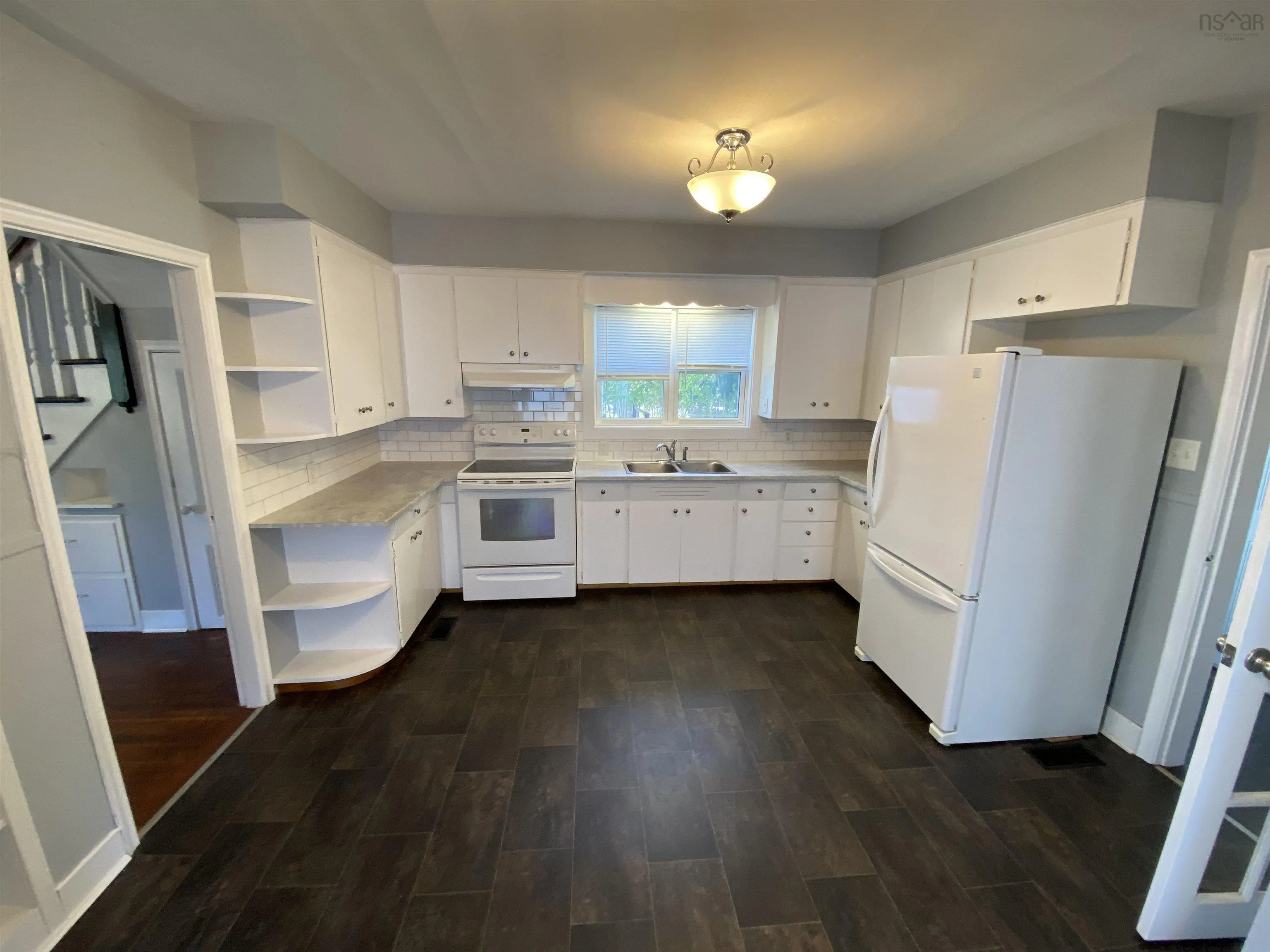 394 Robie Street, Truro, NS B2N 1L8, 3 Bedrooms Bedrooms, ,1 BathroomBathrooms,Residential,For Sale,Robie,202521451