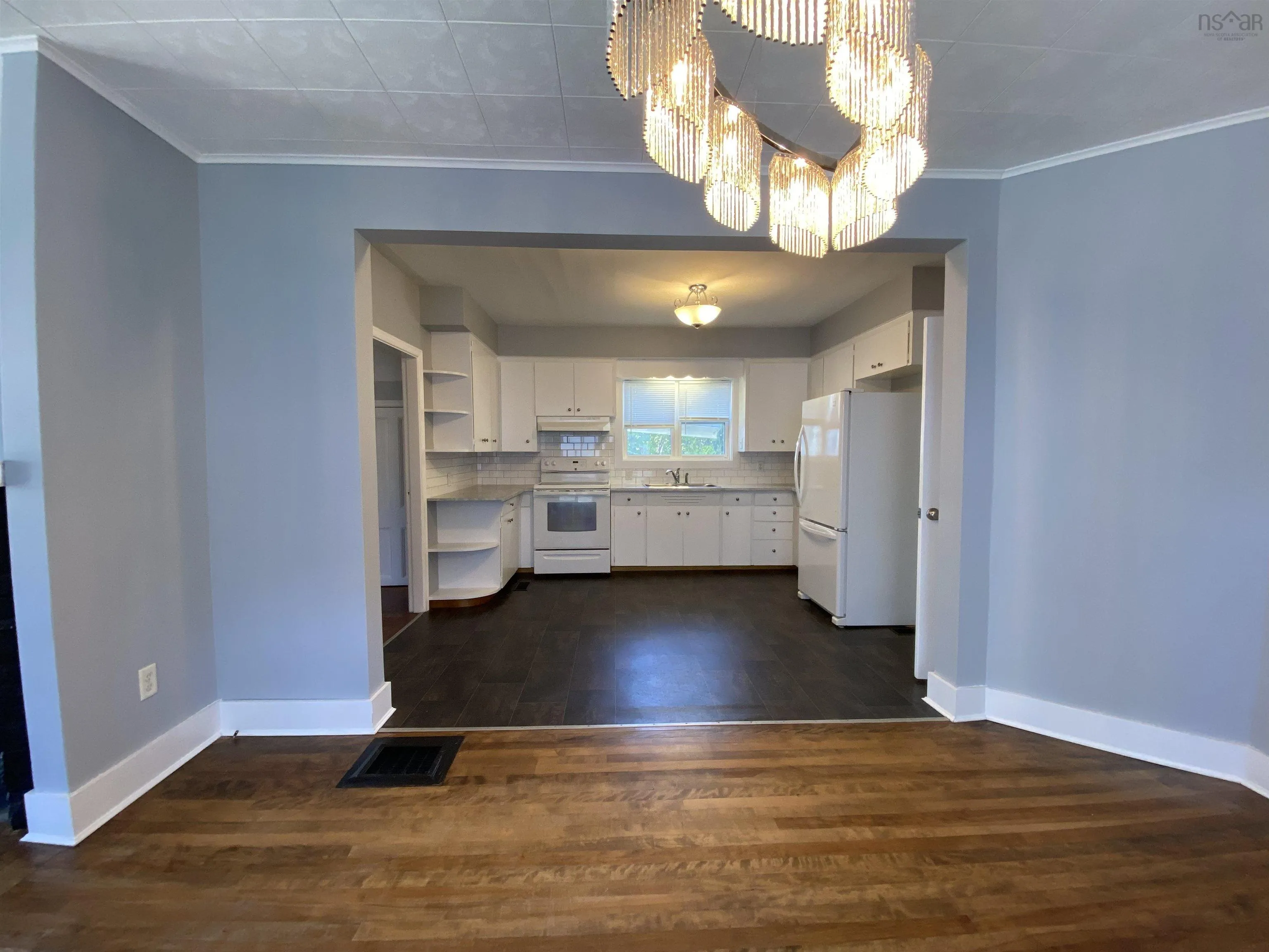 394 Robie Street, Truro, NS B2N 1L8, 3 Bedrooms Bedrooms, ,1 BathroomBathrooms,Residential,For Sale,Robie,202521451