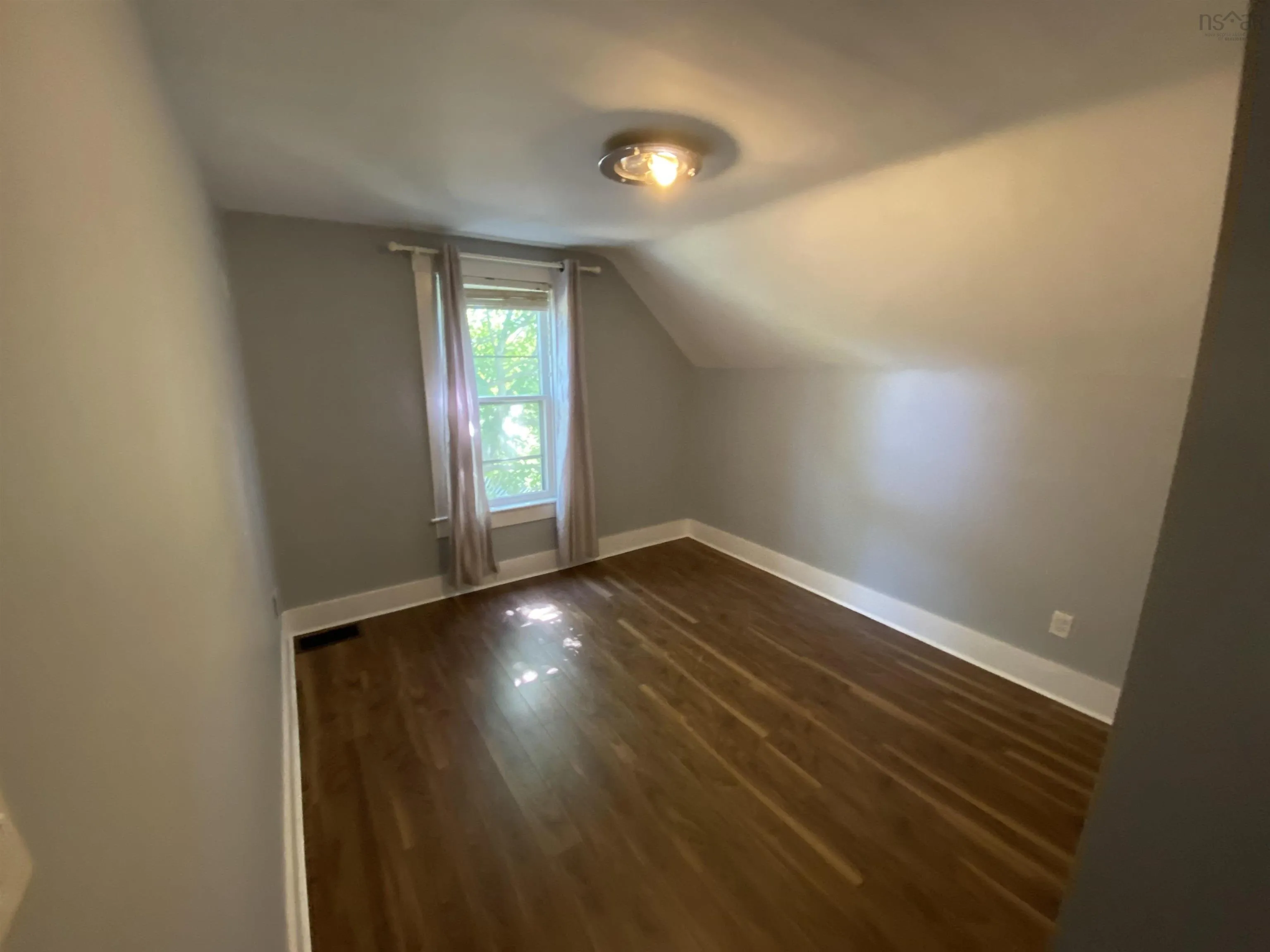 394 Robie Street, Truro, NS B2N 1L8, 3 Bedrooms Bedrooms, ,1 BathroomBathrooms,Residential,For Sale,Robie,202521451