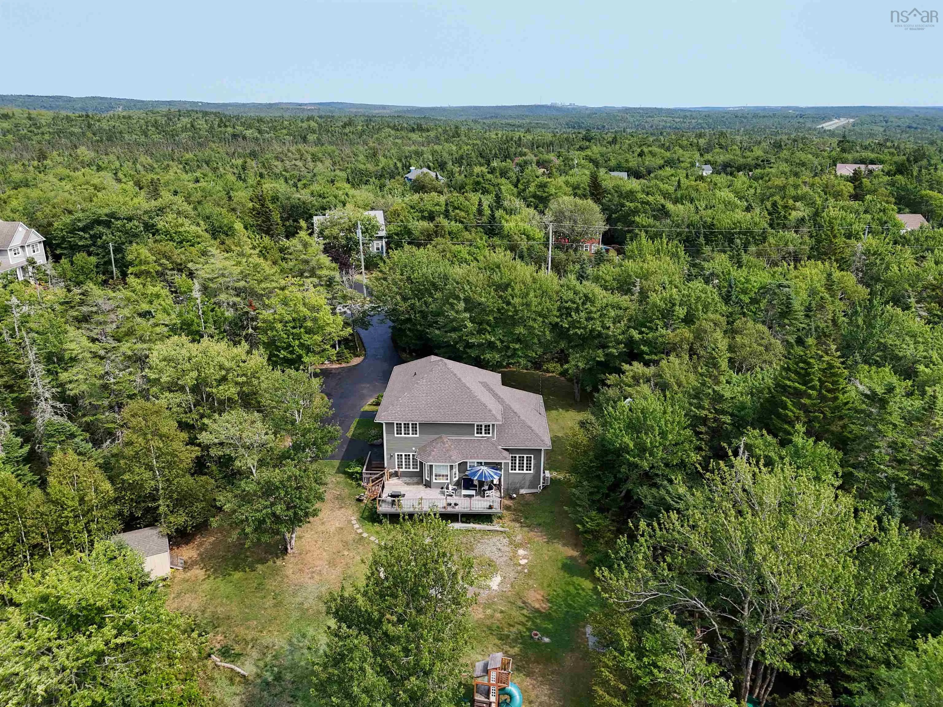 80 Tudor Lane, Stillwater Lake, NS B3Z 4J1, 3 Bedrooms Bedrooms, ,4 BathroomsBathrooms,Residential,For Sale,Tudor,202520640