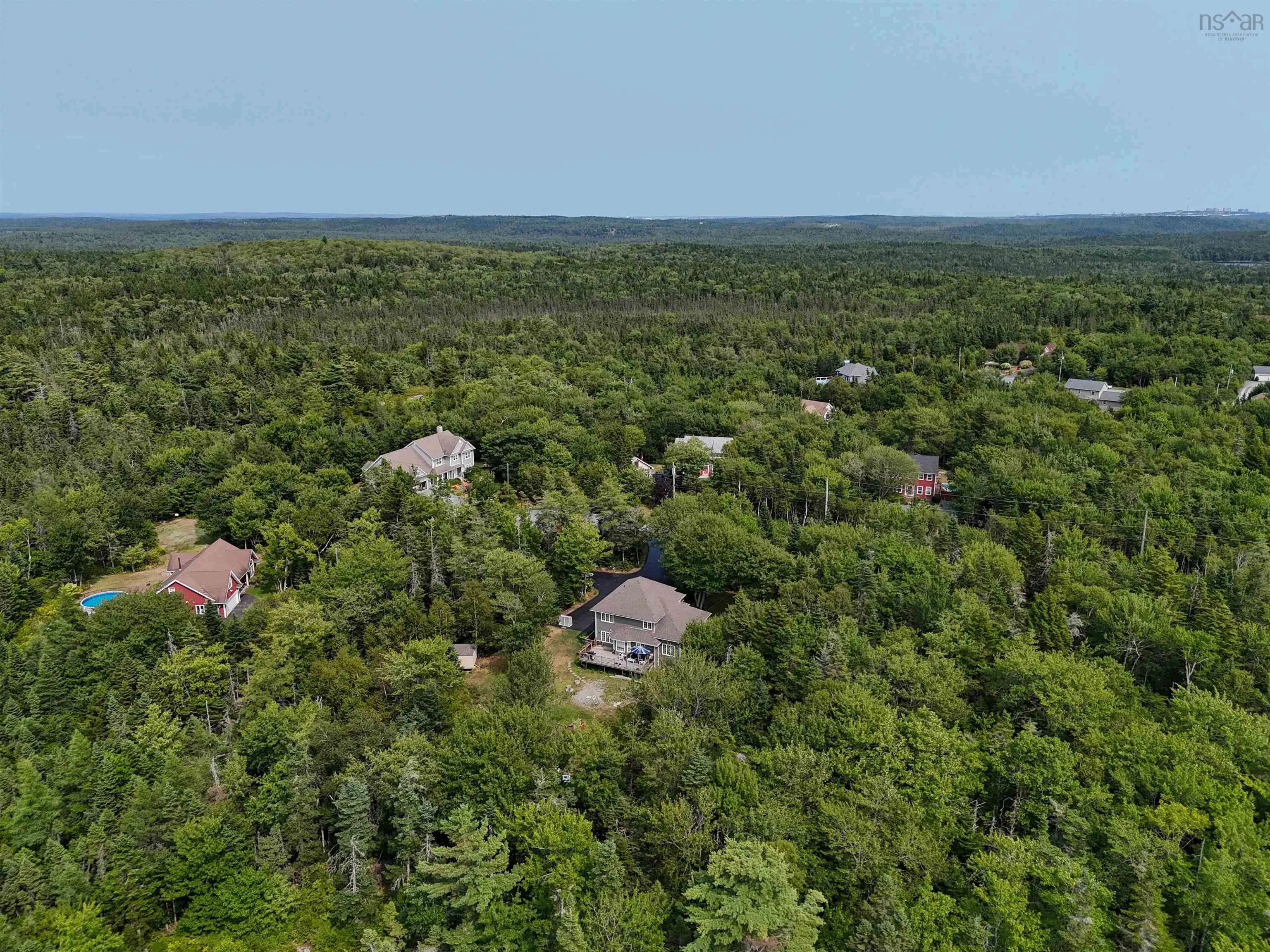 80 Tudor Lane, Stillwater Lake, NS B3Z 4J1, 3 Bedrooms Bedrooms, ,4 BathroomsBathrooms,Residential,For Sale,Tudor,202520640