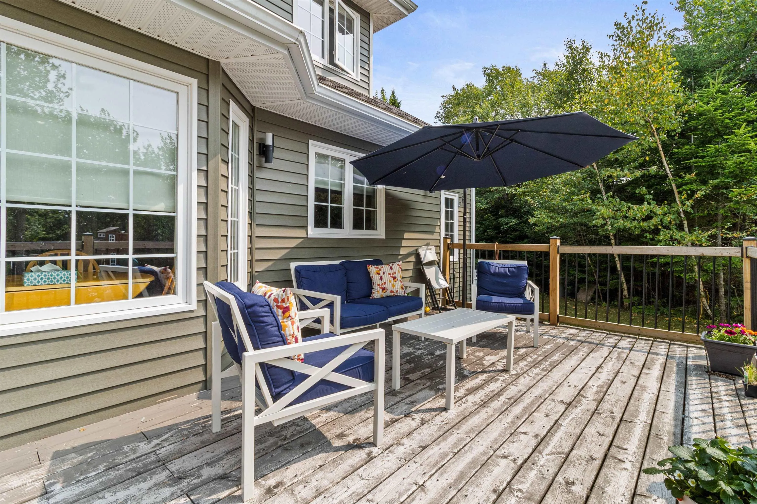80 Tudor Lane, Stillwater Lake, NS B3Z 4J1, 3 Bedrooms Bedrooms, ,4 BathroomsBathrooms,Residential,For Sale,Tudor,202520640