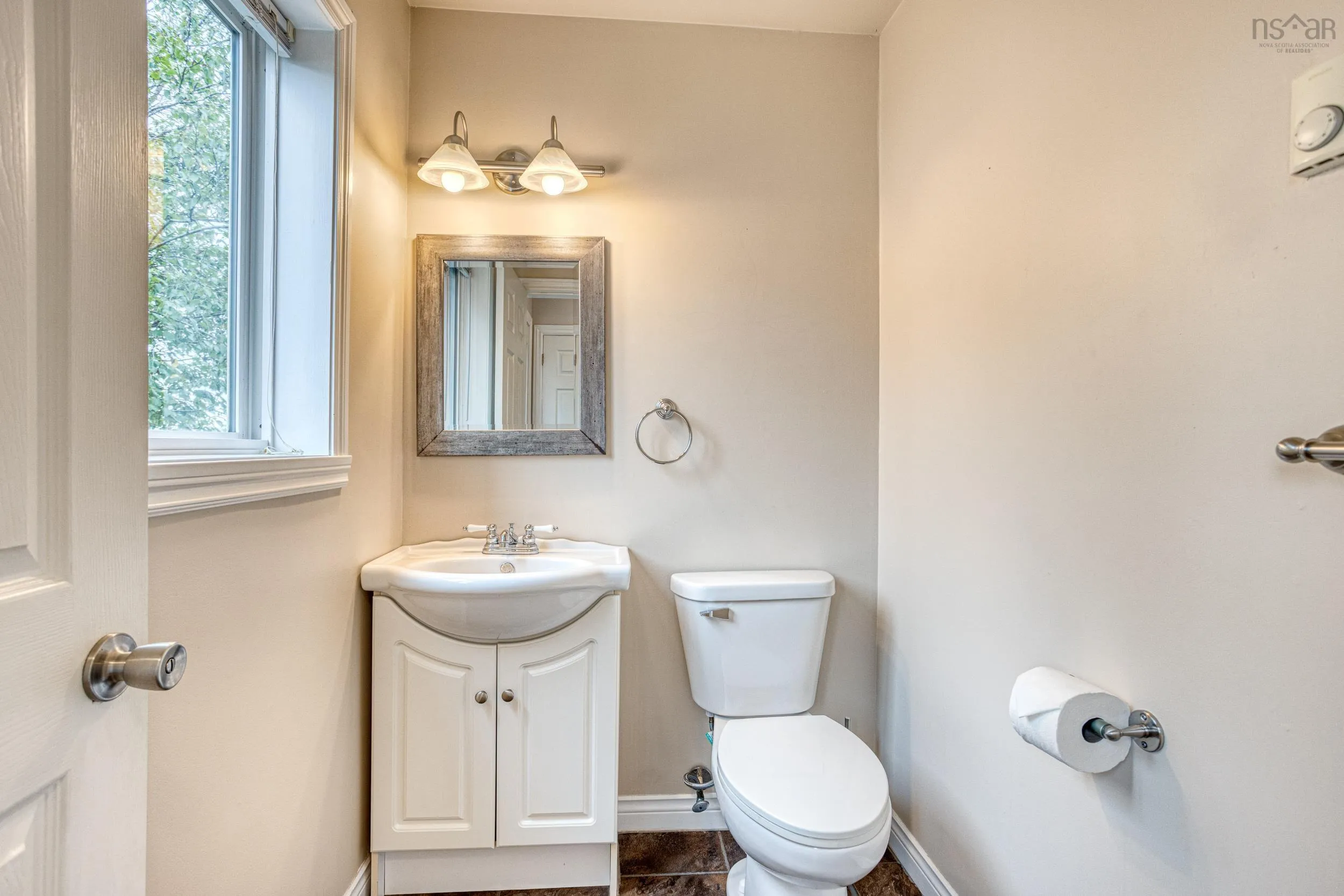 105 Smokey Drive, Lower Sackville, NS B4C 3B5, 4 Bedrooms Bedrooms, ,Residential Income,For Sale,Smokey,202523398