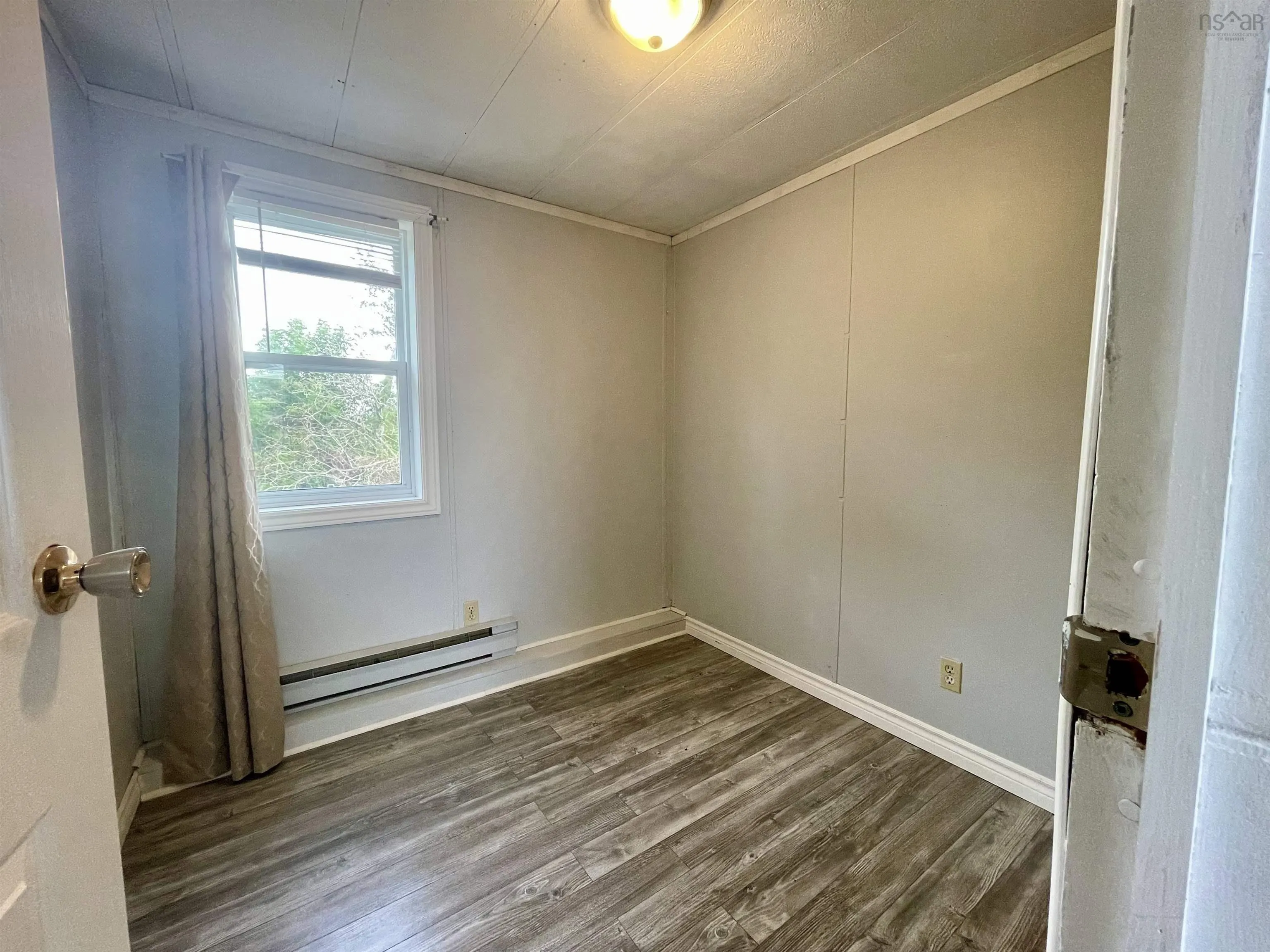 44 Chapel Street, Springhill, NS B0M 1X0, 3 Bedrooms Bedrooms, ,1 BathroomBathrooms,Residential,For Sale,Chapel,202520637
