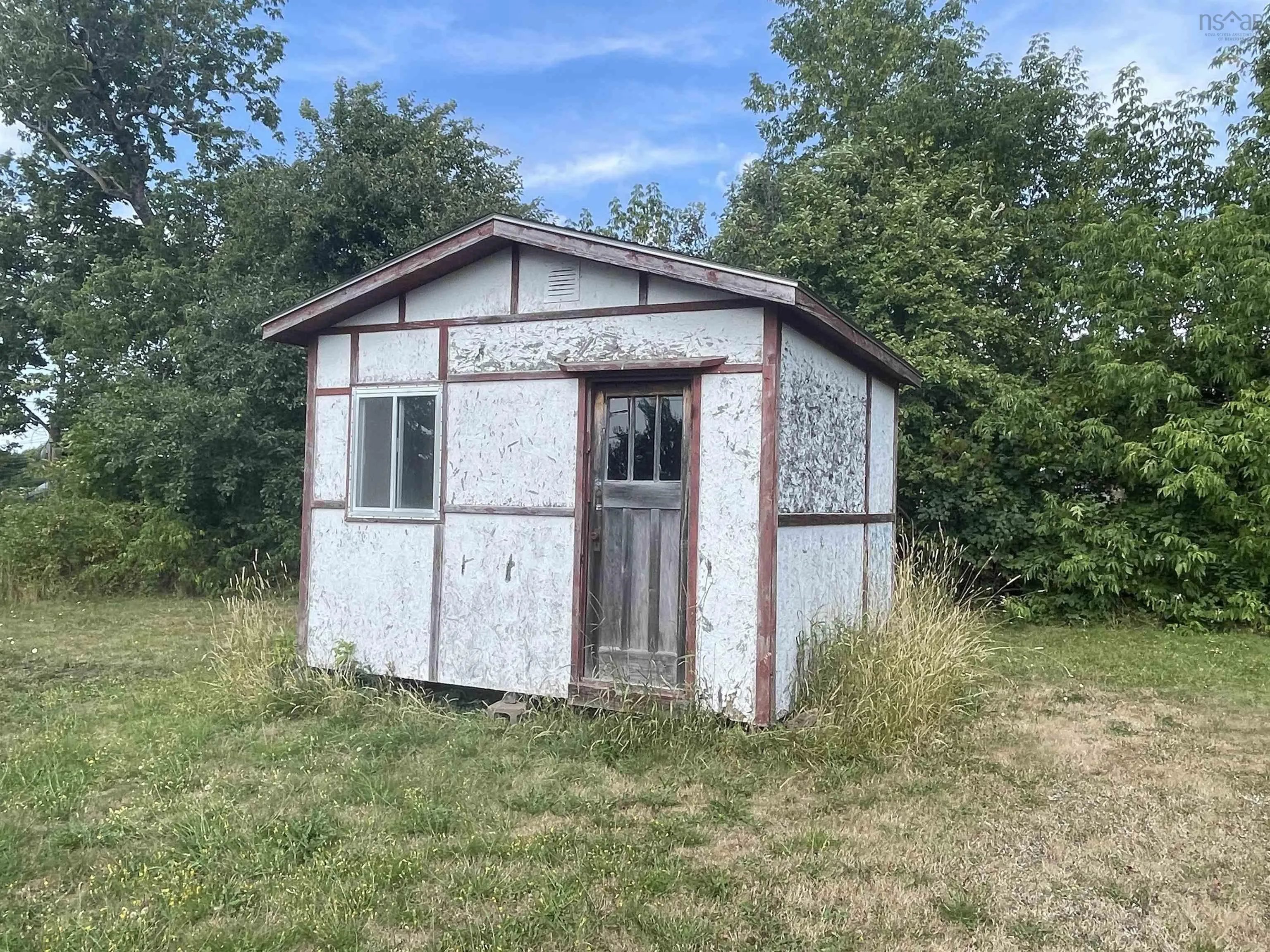 44 Chapel Street, Springhill, NS B0M 1X0, 3 Bedrooms Bedrooms, ,1 BathroomBathrooms,Residential,For Sale,Chapel,202520637