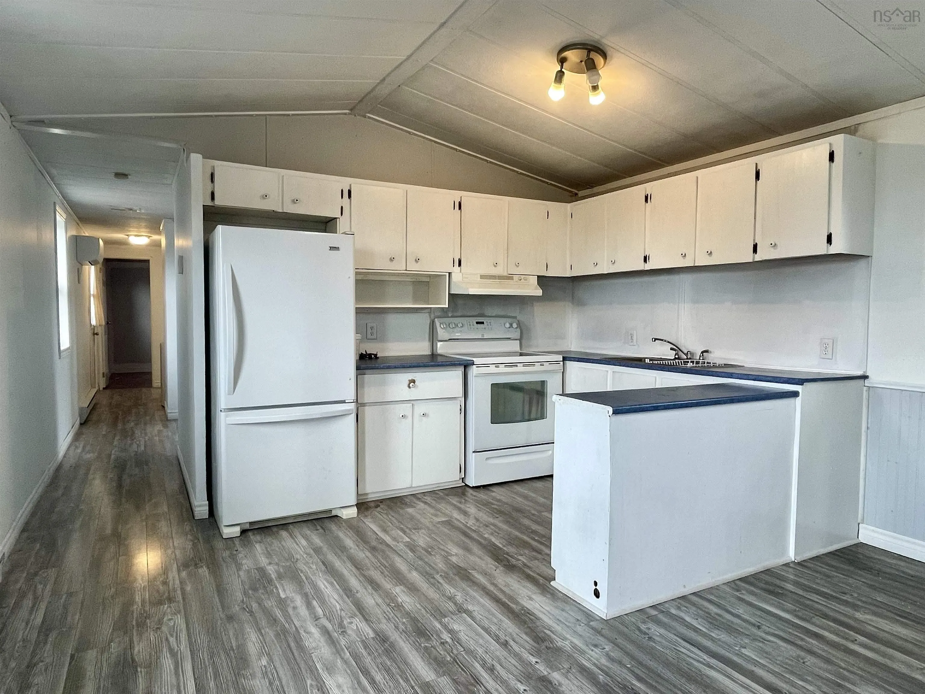 44 Chapel Street, Springhill, NS B0M 1X0, 3 Bedrooms Bedrooms, ,1 BathroomBathrooms,Residential,For Sale,Chapel,202520637