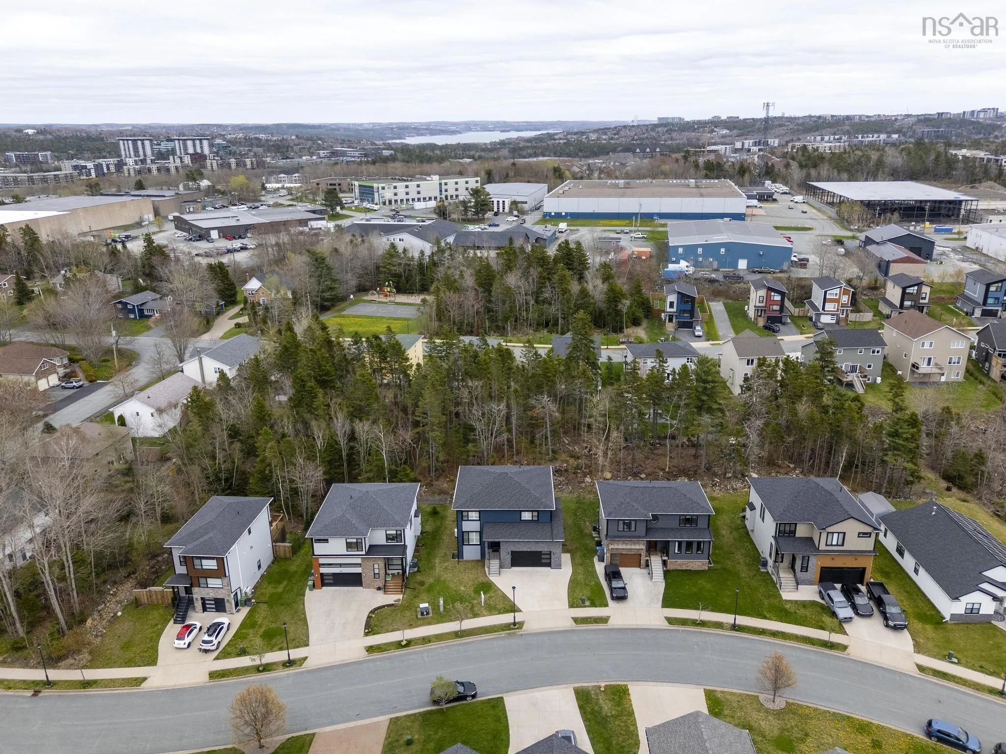120 Olive Avenue, Bedford Ns B4b 0l2, 4 Bedrooms Bedrooms, ,4 BathroomsBathrooms,Residential,For Sale,Olive,202510793