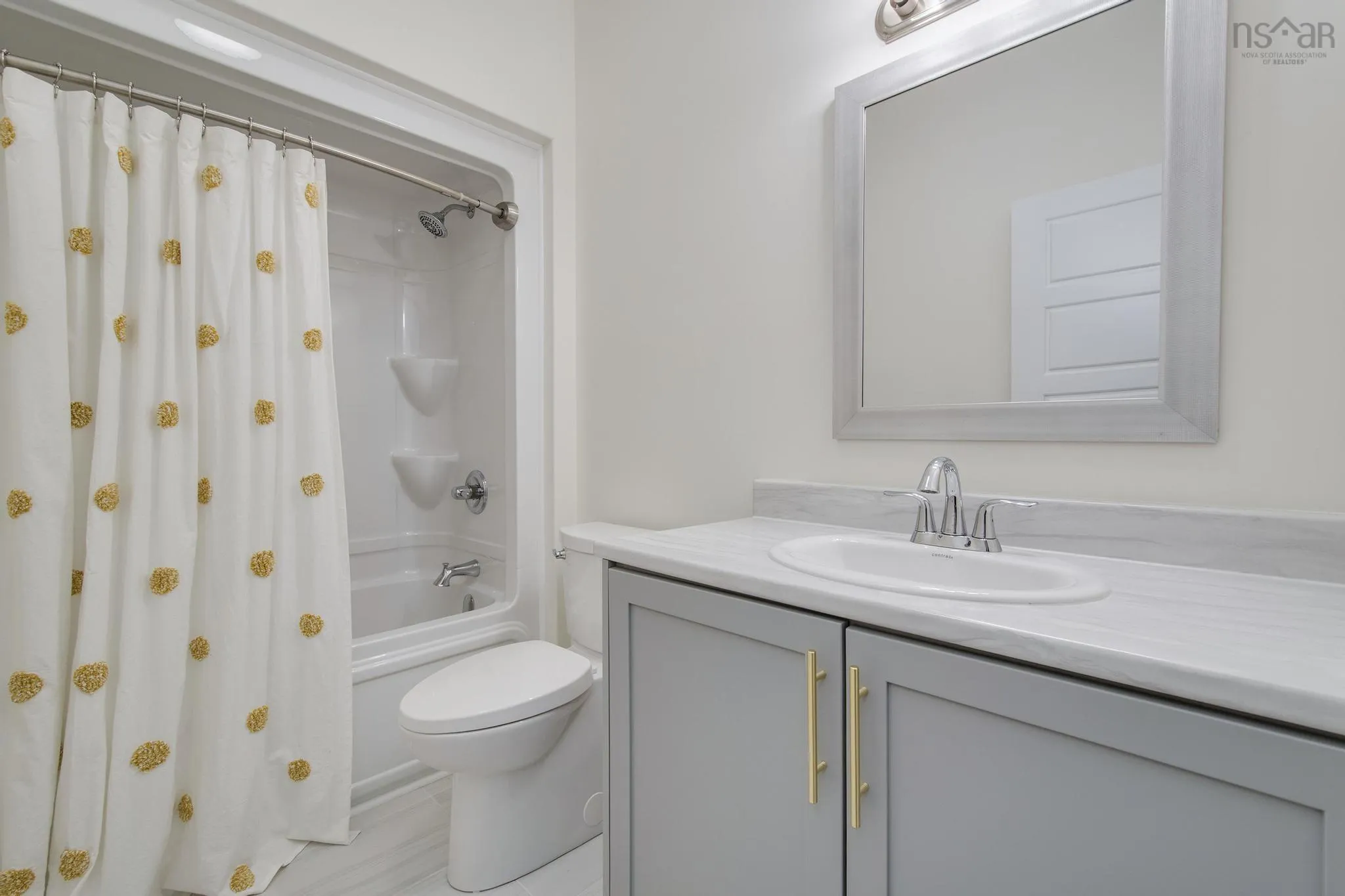 120 Olive Avenue, Bedford Ns B4b 0l2, 4 Bedrooms Bedrooms, ,4 BathroomsBathrooms,Residential,For Sale,Olive,202510793