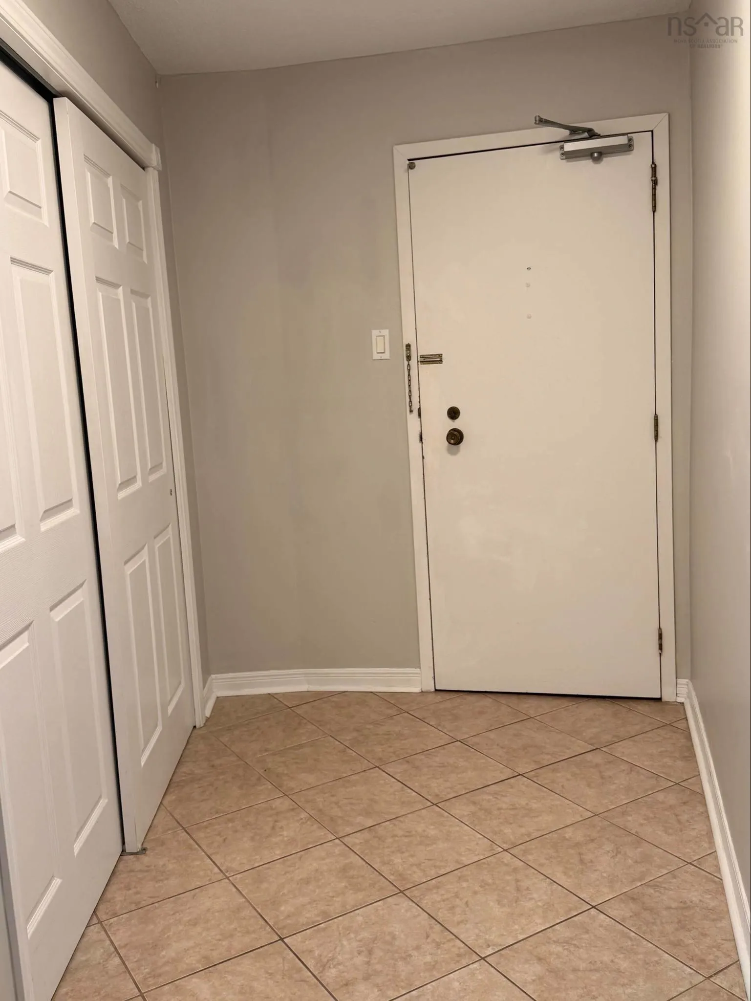302-5561 Heatherwood Court, Halifax Regional Municipality, NS B3K 5N7, 3 Bedrooms Bedrooms, ,2 BathroomsBathrooms,Residential,For Sale,Heatherwood,202518219