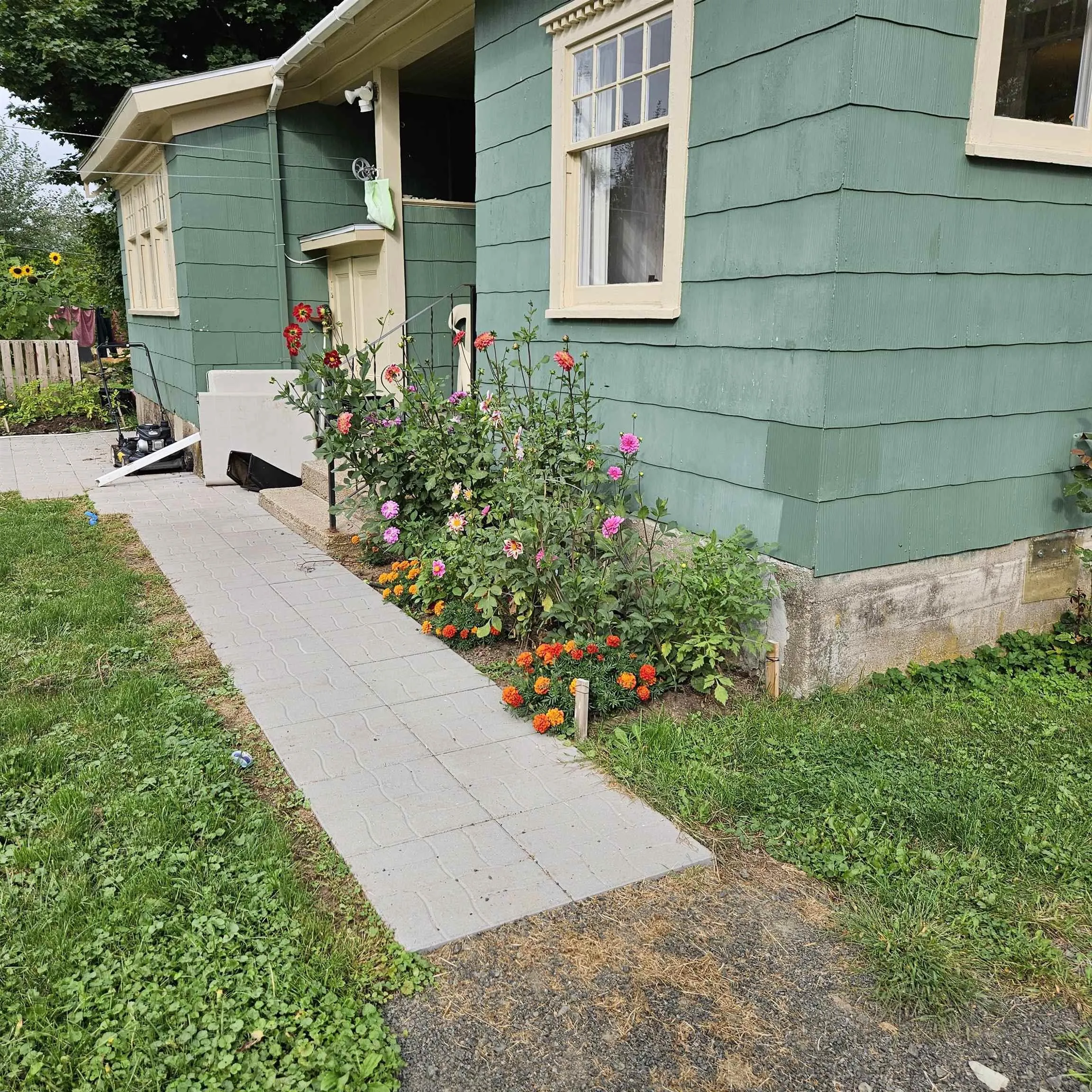 406 Granville Street, Bridgetown, NS B0S 1C0, 3 Bedrooms Bedrooms, ,2 BathroomsBathrooms,Residential,For Sale,Granville,202520421