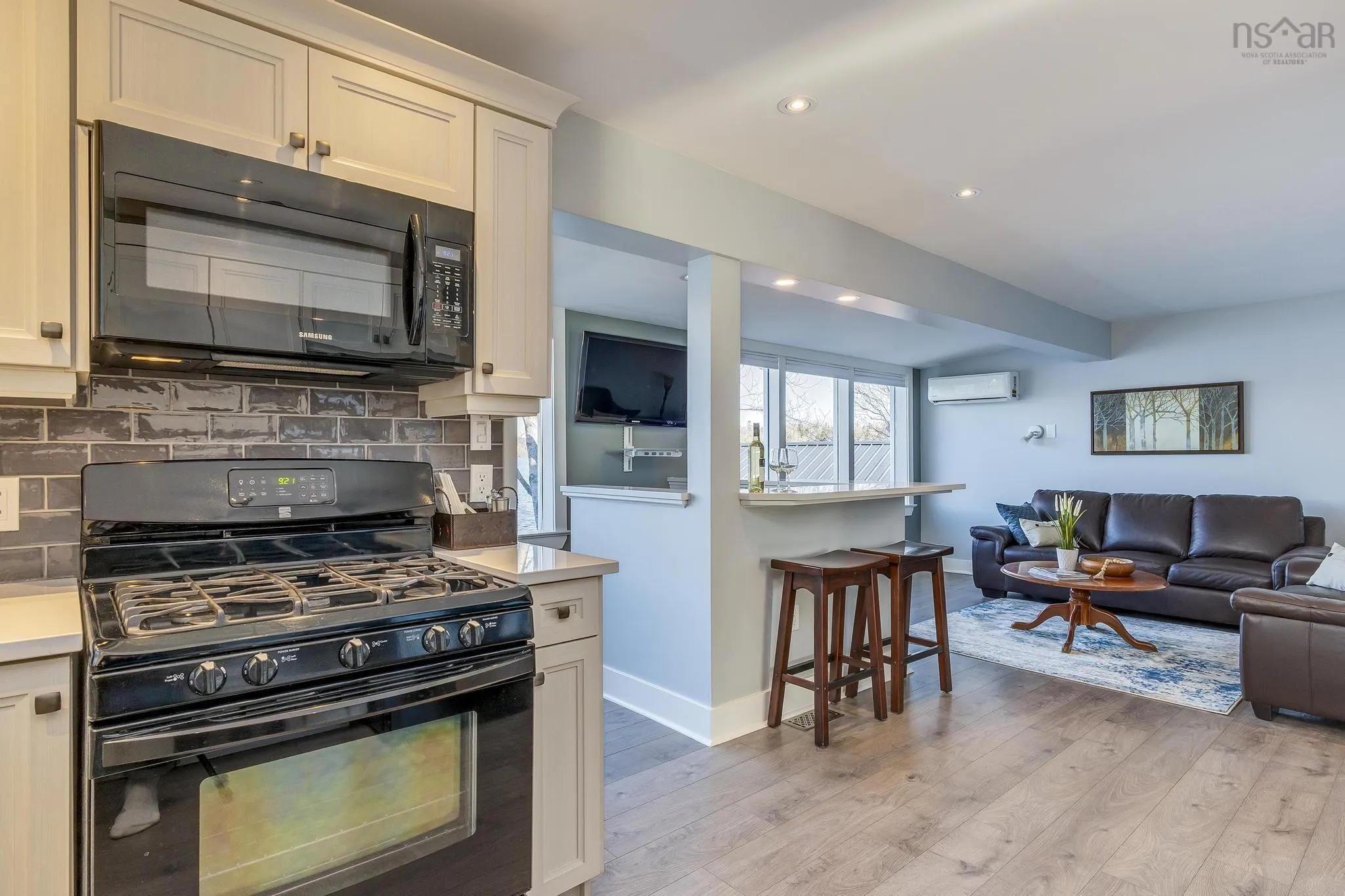 395 Waverley Road, Dartmouth Ns B2x 2e7, 4 Bedrooms Bedrooms, ,3 BathroomsBathrooms,Residential,For Sale,Waverley,202508182
