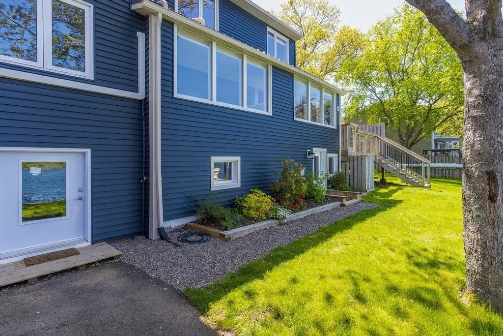 395 Waverley Road, Dartmouth Ns B2x 2e7, 4 Bedrooms Bedrooms, ,3 BathroomsBathrooms,Residential,For Sale,Waverley,202508182