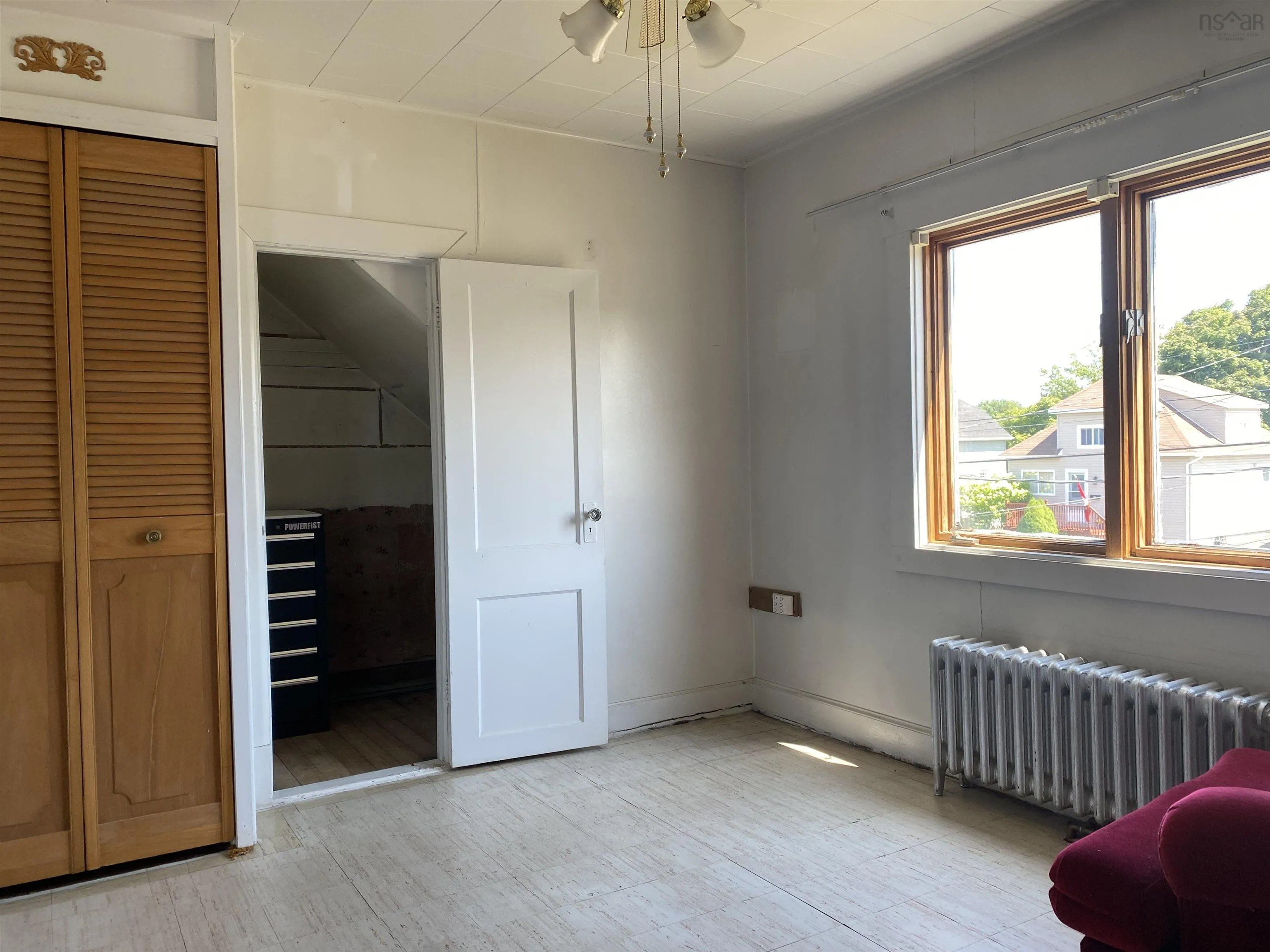 571 King Street, New Waterford, NS B1H 3Z2, 2 Bedrooms Bedrooms, ,1 BathroomBathrooms,Residential,For Sale,King,202519880
