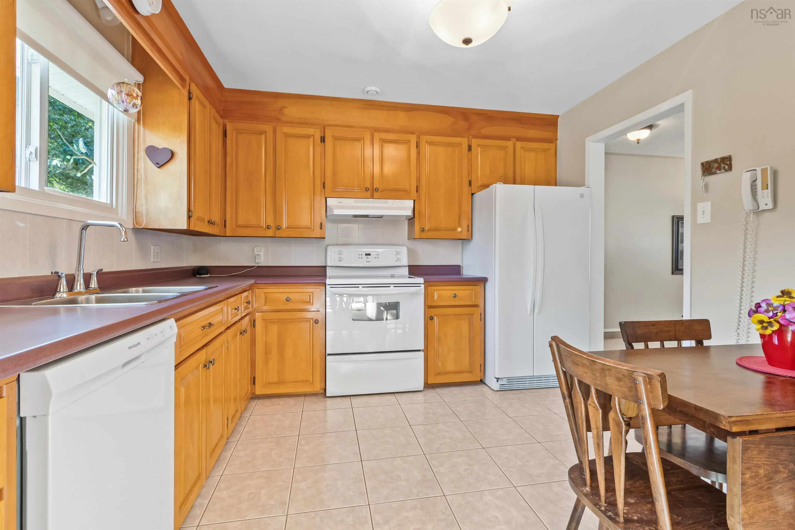 55 Oakmount Drive, Bedford, NS B4A 2W1, 4 Bedrooms Bedrooms, ,3 BathroomsBathrooms,Residential,For Sale,Oakmount,202522330