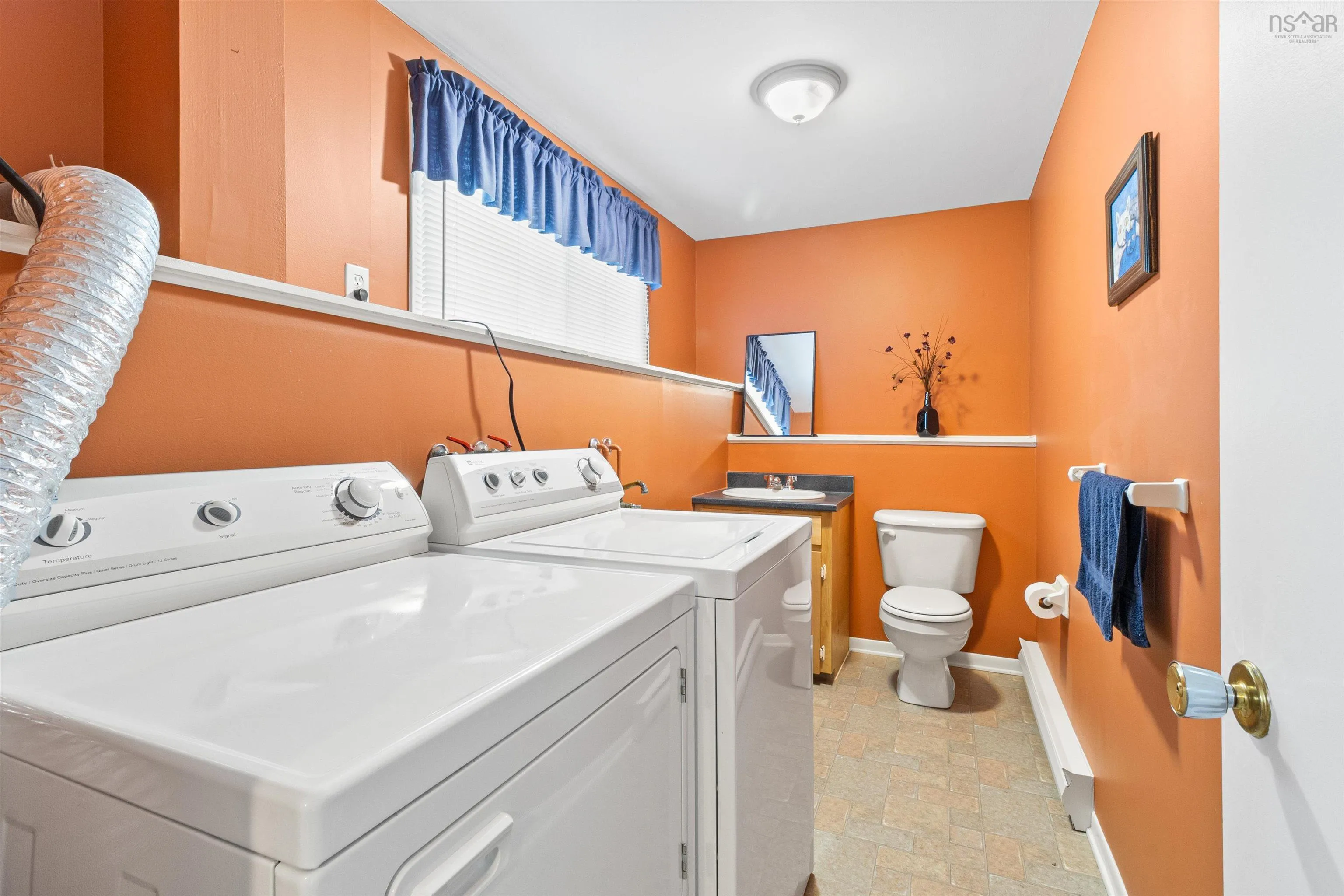 55 Oakmount Drive, Bedford, NS B4A 2W1, 4 Bedrooms Bedrooms, ,3 BathroomsBathrooms,Residential,For Sale,Oakmount,202522330