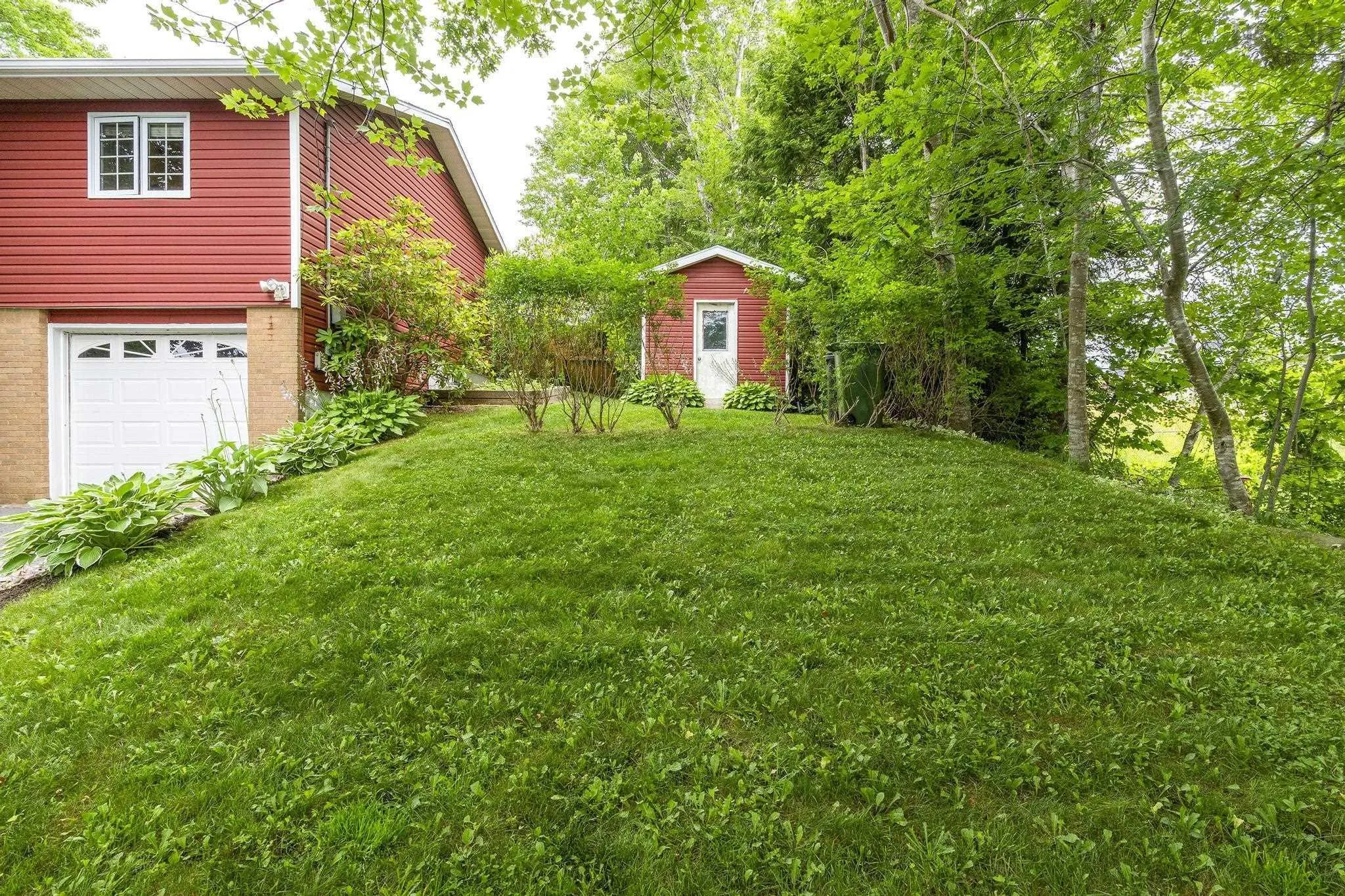 15 Judy Avenue, Lower Sackville, NS B4E 1A6, 4 Bedrooms Bedrooms, ,2 BathroomsBathrooms,Residential,For Sale,Judy Avenue,202518102