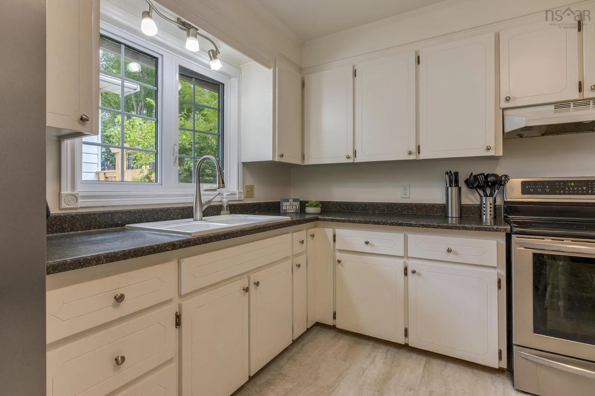 15 Judy Avenue, Lower Sackville, NS B4E 1A6, 4 Bedrooms Bedrooms, ,2 BathroomsBathrooms,Residential,For Sale,Judy Avenue,202518102