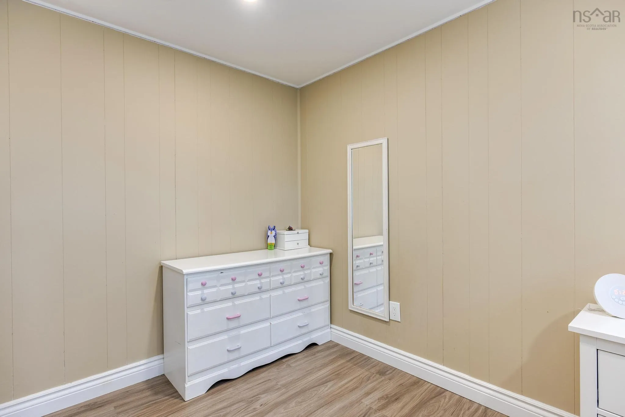 15 Judy Avenue, Lower Sackville, NS B4E 1A6, 4 Bedrooms Bedrooms, ,2 BathroomsBathrooms,Residential,For Sale,Judy Avenue,202518102