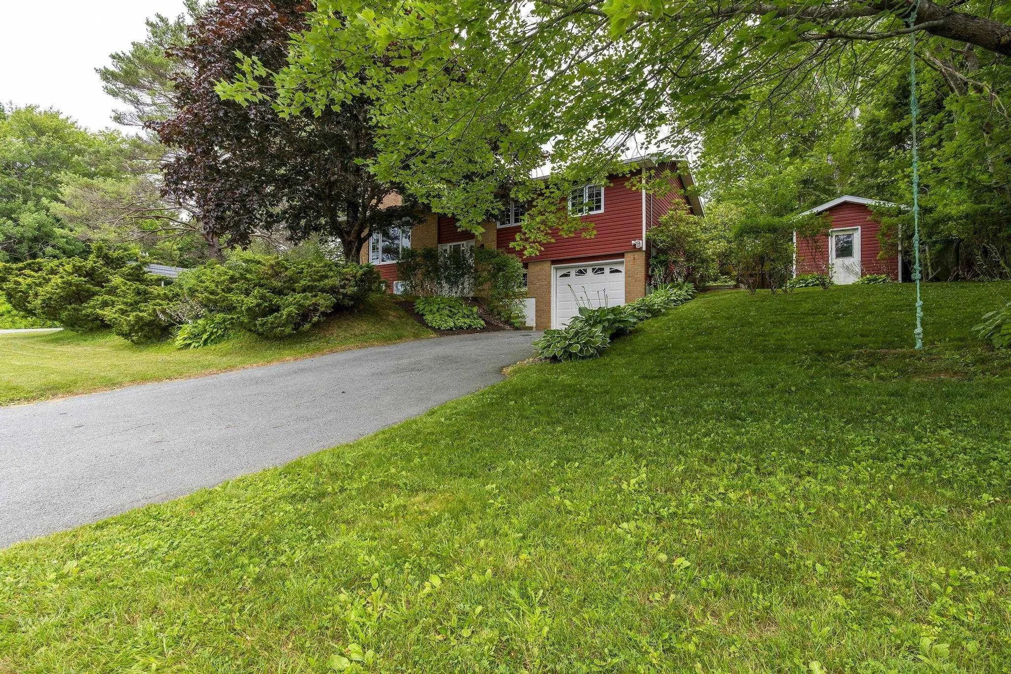 15 Judy Avenue, Lower Sackville, NS B4E 1A6, 4 Bedrooms Bedrooms, ,2 BathroomsBathrooms,Residential,For Sale,Judy Avenue,202518102