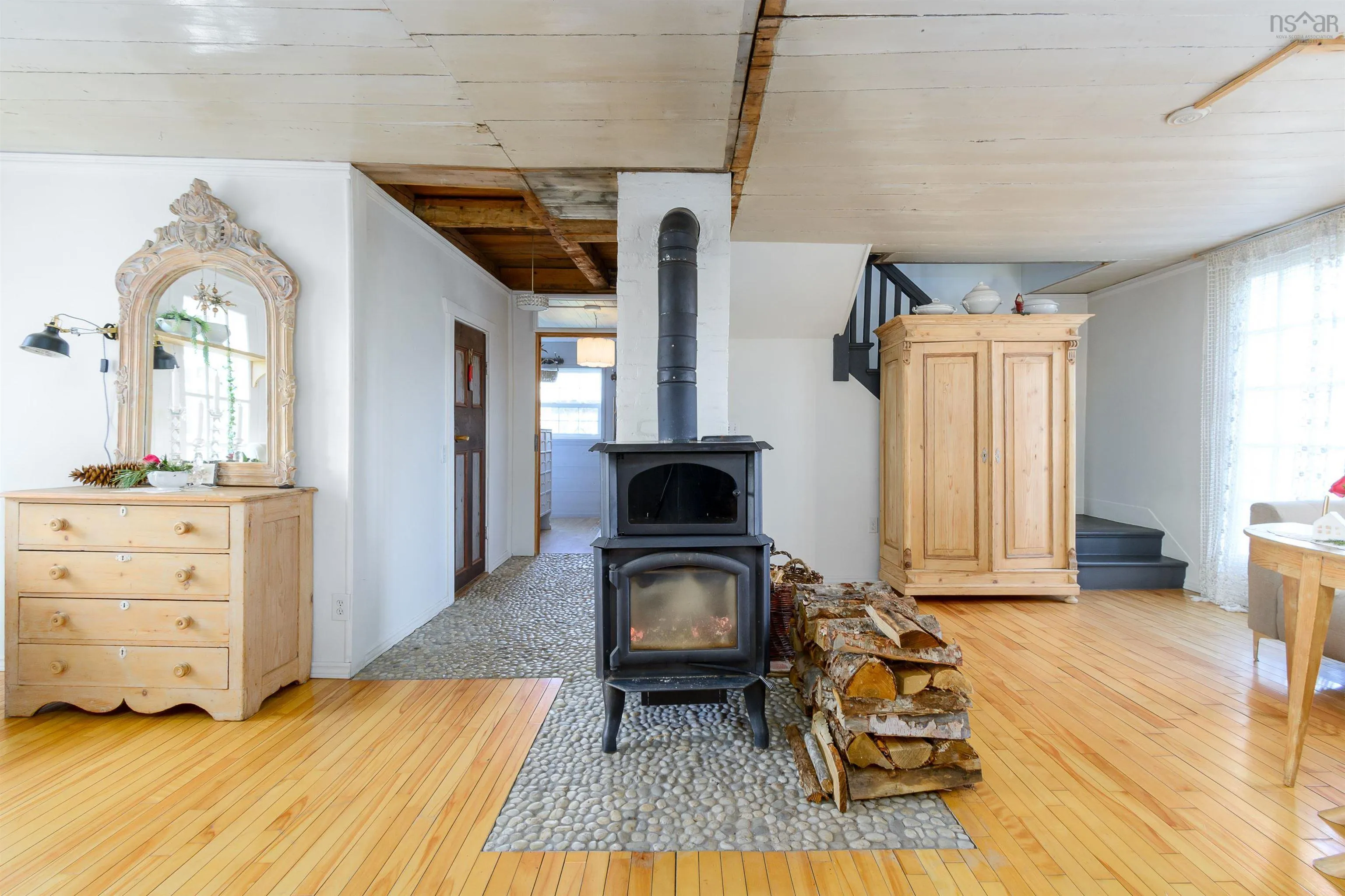 2660 Loch Lomond Road, Enon, NS B1J 1W8, 4 Bedrooms Bedrooms, ,2 BathroomsBathrooms,Residential,For Sale,Loch Lomond,202512772