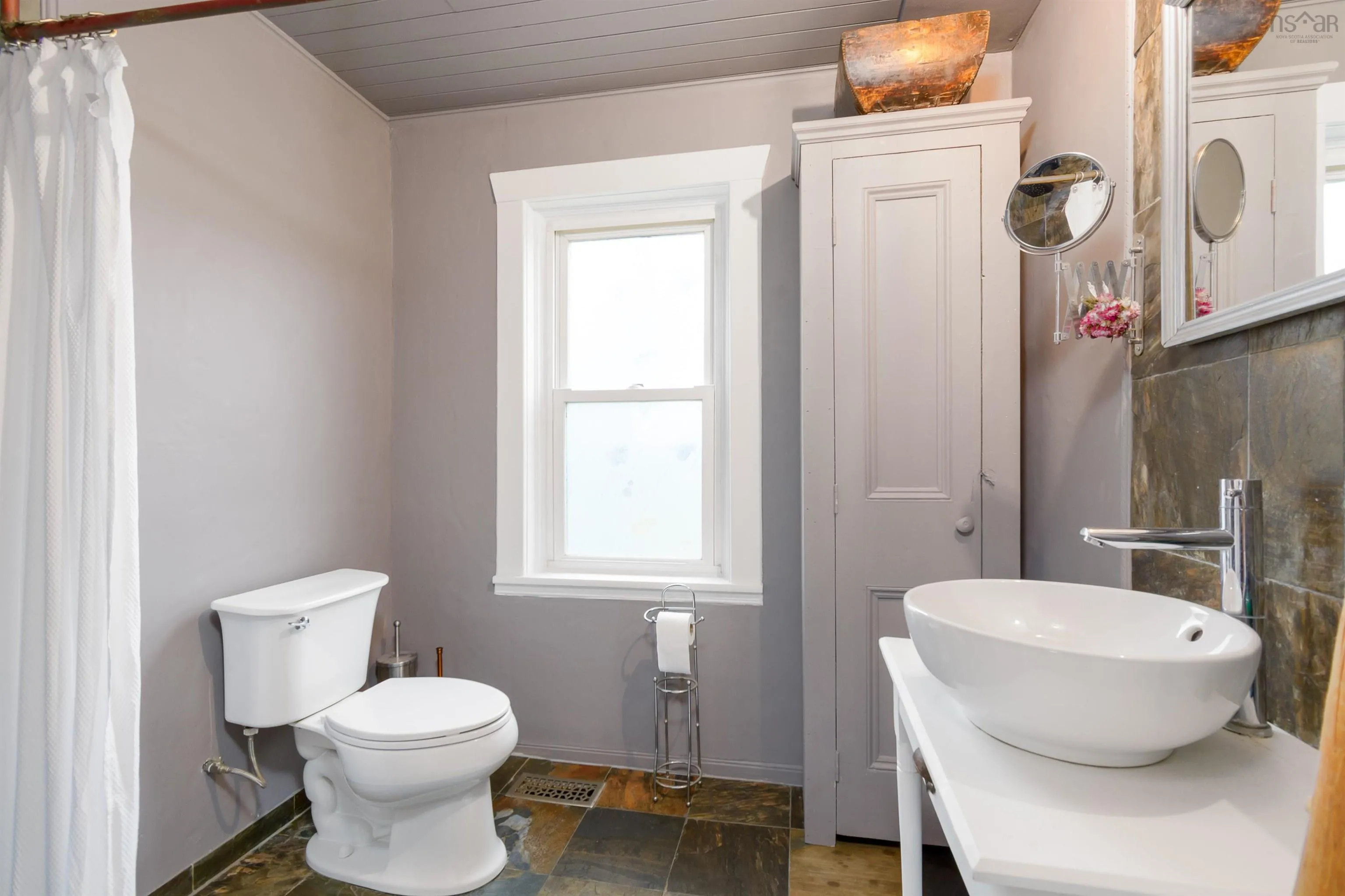 2660 Loch Lomond Road, Enon, NS B1J 1W8, 4 Bedrooms Bedrooms, ,2 BathroomsBathrooms,Residential,For Sale,Loch Lomond,202512772