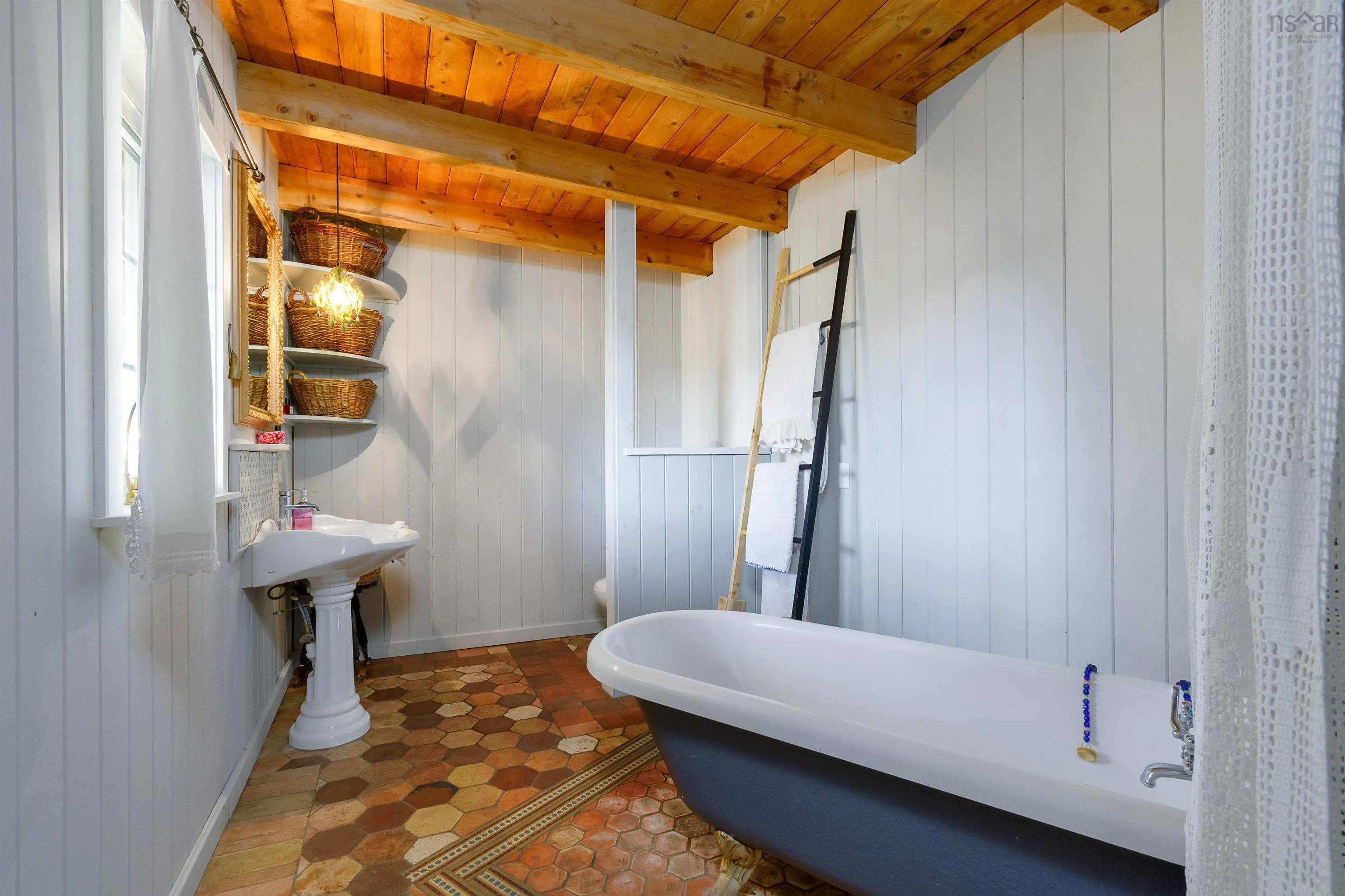 2660 Loch Lomond Road, Enon, NS B1J 1W8, 4 Bedrooms Bedrooms, ,2 BathroomsBathrooms,Residential,For Sale,Loch Lomond,202512772