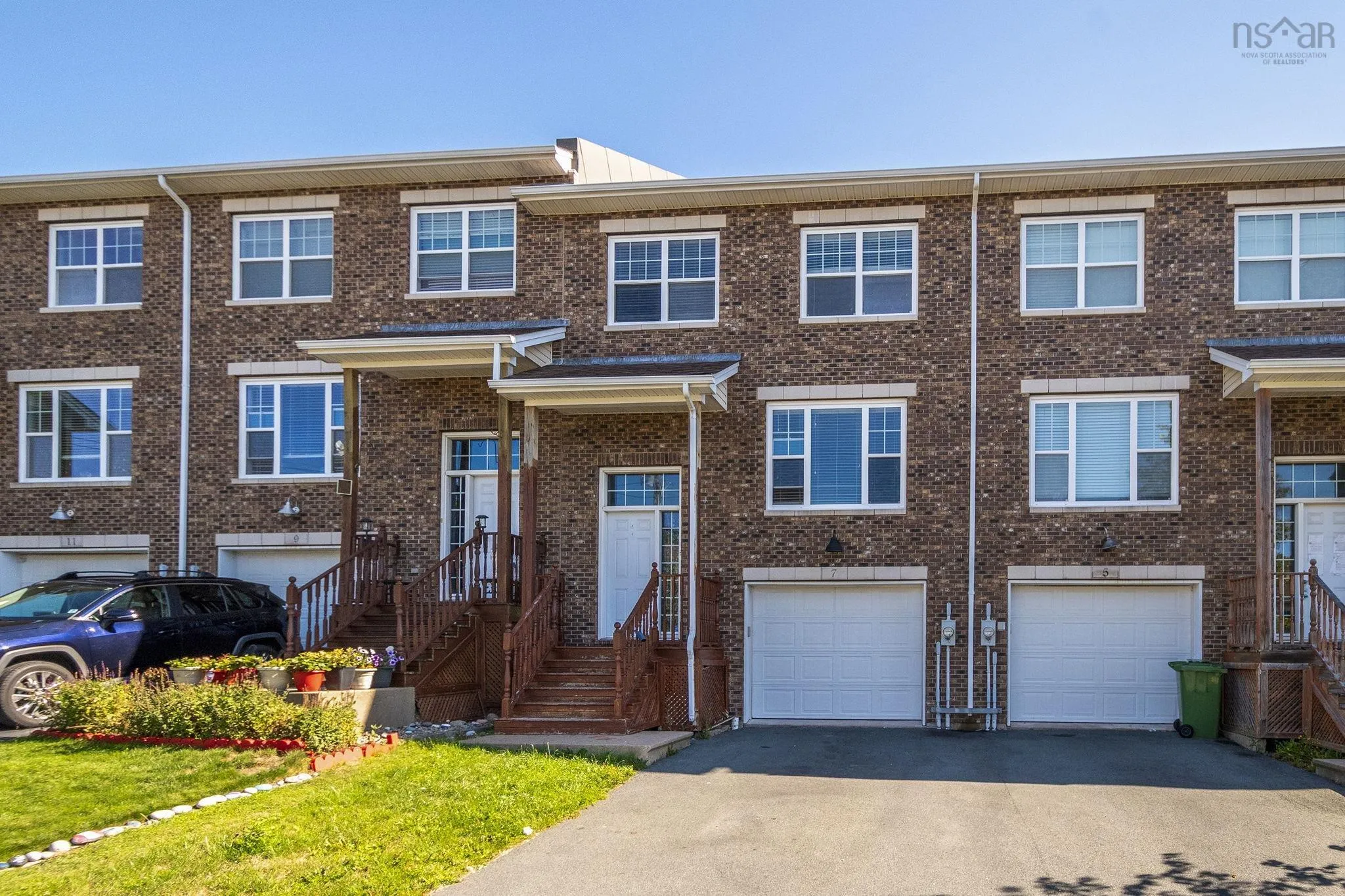 7 Collingwood Court, Dartmouth, NS B2W 0G4, 4 Bedrooms Bedrooms, ,3 BathroomsBathrooms,Residential,For Sale,Collingwood,202523176