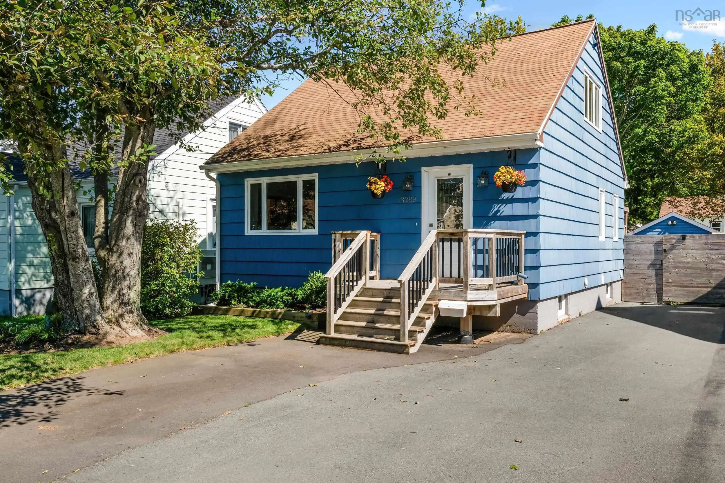3289 Micmac Street, Halifax, NS B3L 3W6, 4 Bedrooms Bedrooms, ,2 BathroomsBathrooms,Residential,For Sale,Micmac,202523319