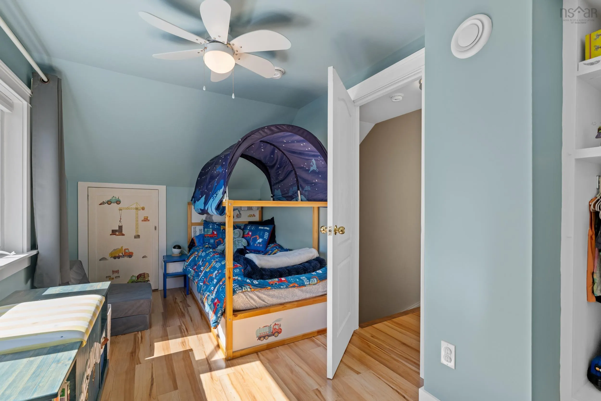 3289 Micmac Street, Halifax, NS B3L 3W6, 4 Bedrooms Bedrooms, ,2 BathroomsBathrooms,Residential,For Sale,Micmac,202523319