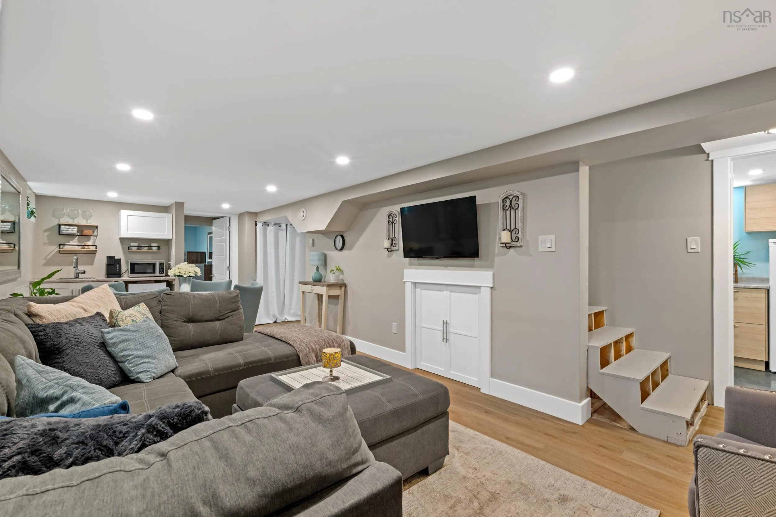 3289 Micmac Street, Halifax, NS B3L 3W6, 4 Bedrooms Bedrooms, ,2 BathroomsBathrooms,Residential,For Sale,Micmac,202523319