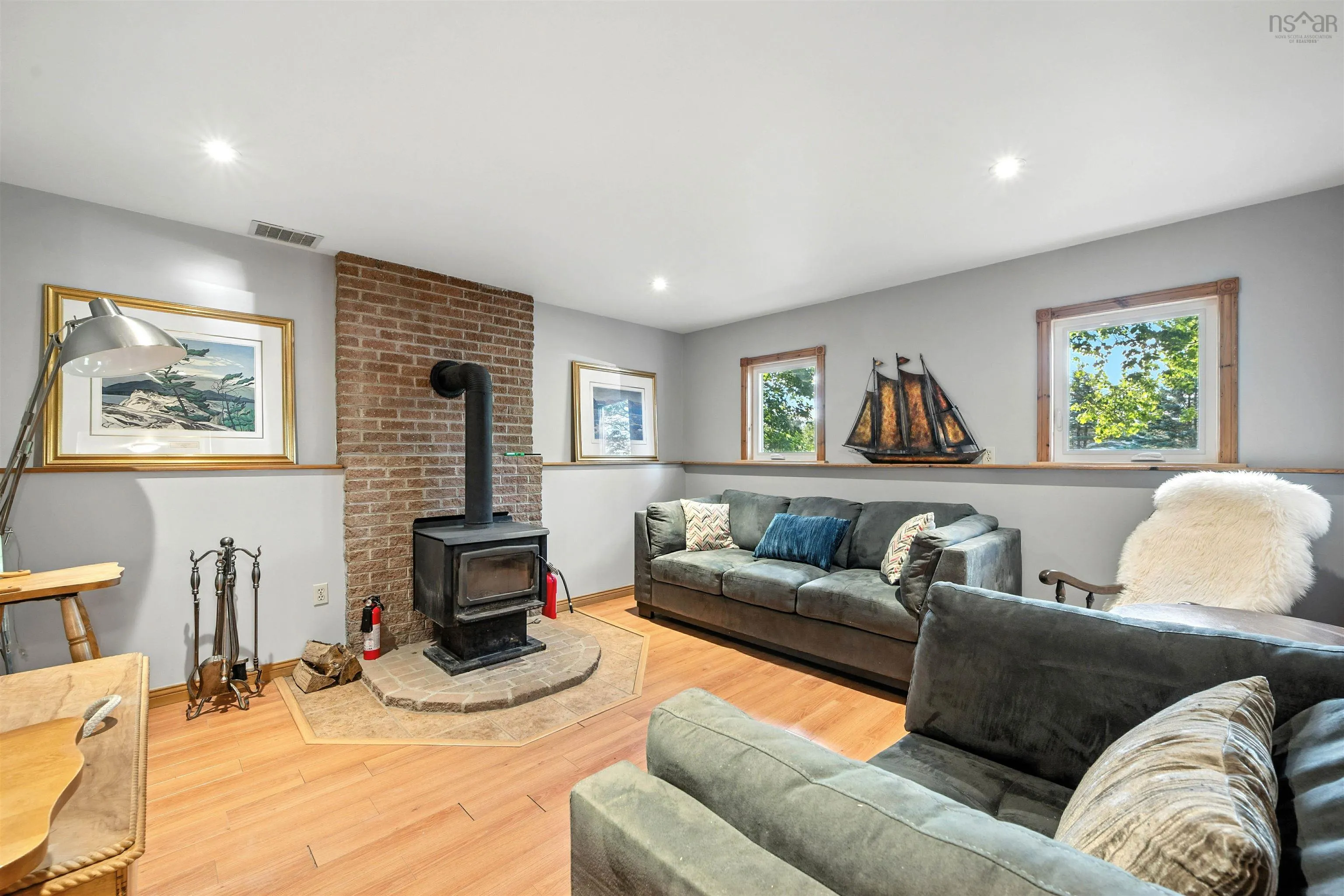 24 Aylward Road, Falmouth, NS B0P 1P0, 4 Bedrooms Bedrooms, ,2 BathroomsBathrooms,Residential,For Sale,Aylward,202522440