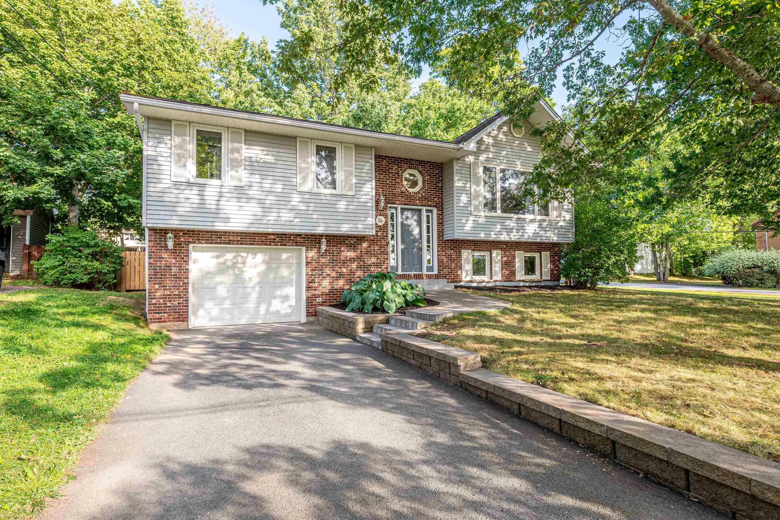 24 Aylward Road, Falmouth, NS B0P 1P0, 4 Bedrooms Bedrooms, ,2 BathroomsBathrooms,Residential,For Sale,Aylward,202522440