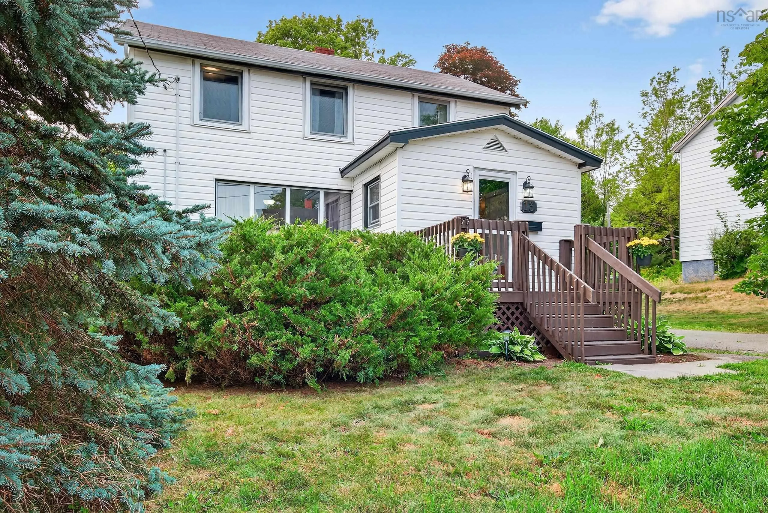 13 View Street, Sydney Mines, NS B1V 1G9, 3 Bedrooms Bedrooms, ,3 BathroomsBathrooms,Residential,For Sale,View,202520247