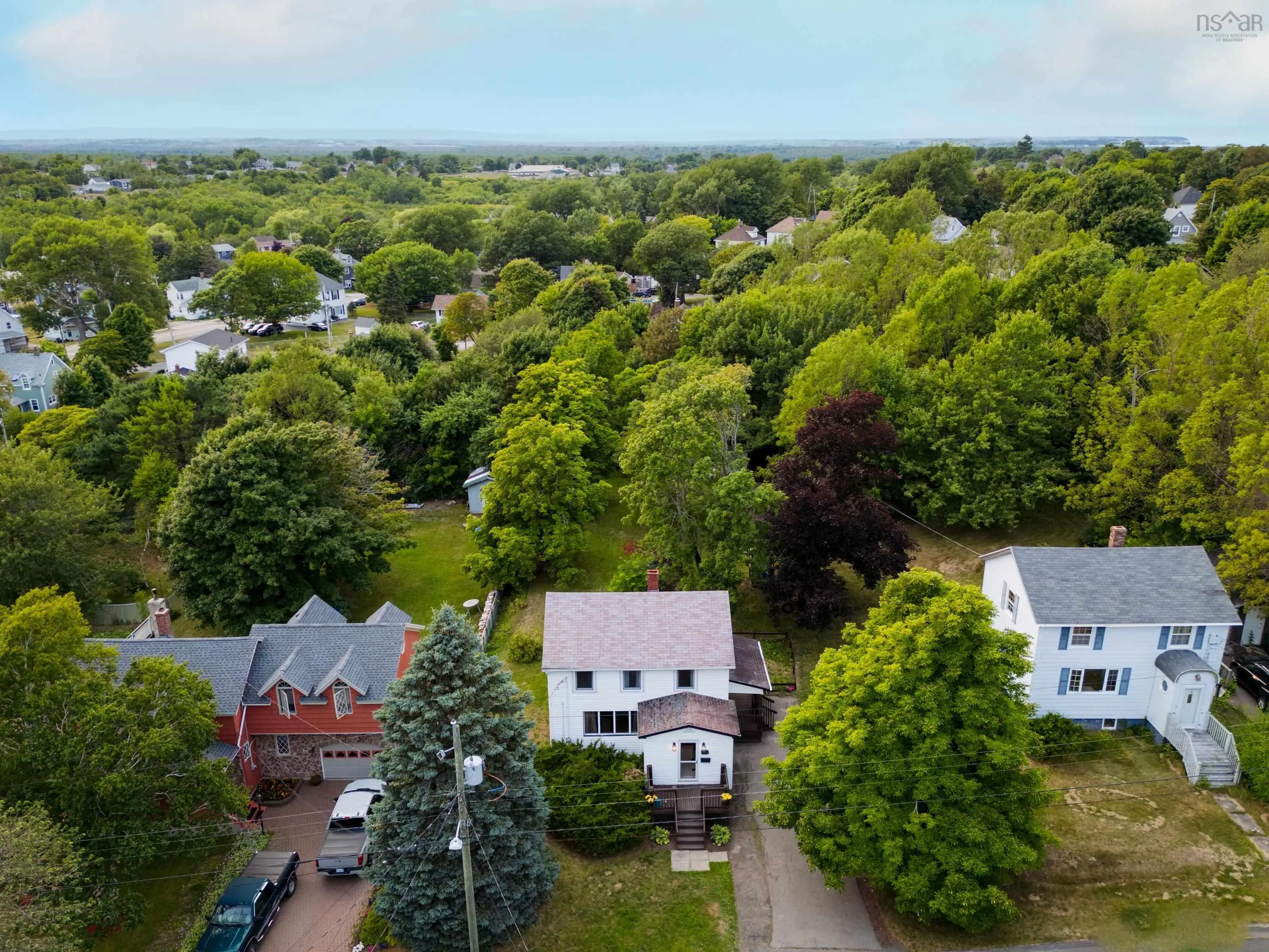 13 View Street, Sydney Mines, NS B1V 1G9, 3 Bedrooms Bedrooms, ,3 BathroomsBathrooms,Residential,For Sale,View,202520247