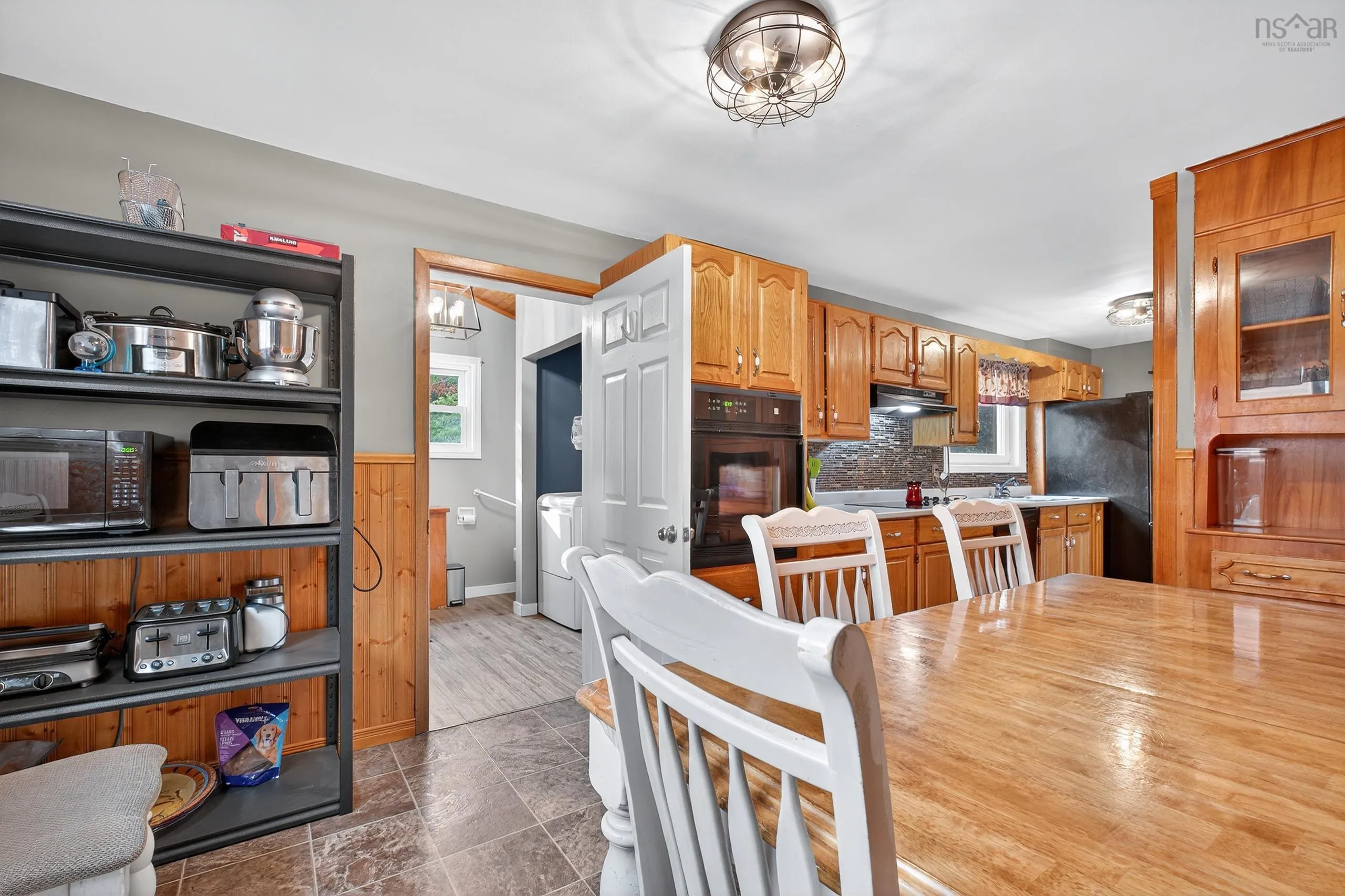 13 View Street, Sydney Mines, NS B1V 1G9, 3 Bedrooms Bedrooms, ,3 BathroomsBathrooms,Residential,For Sale,View,202520247