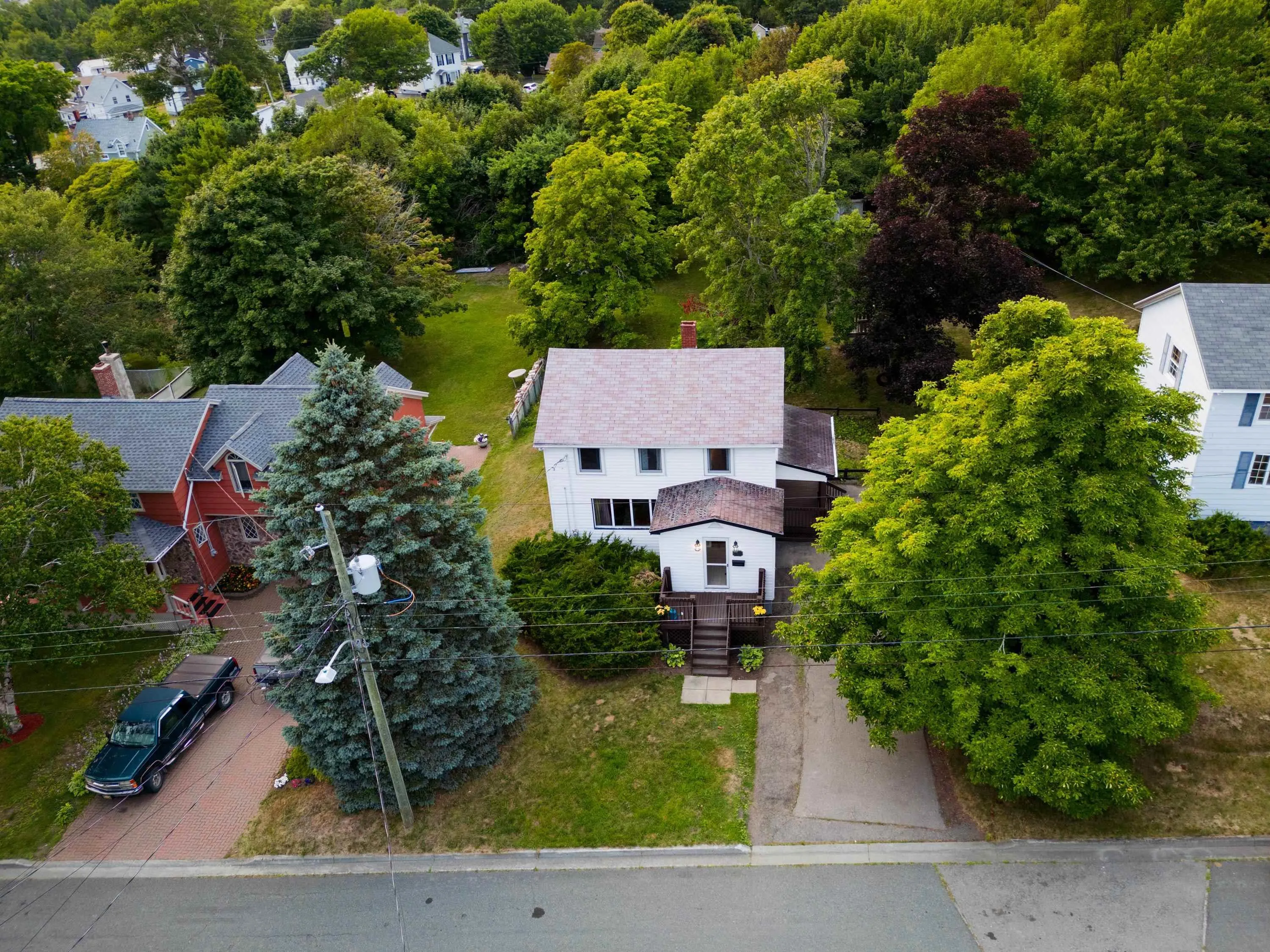 13 View Street, Sydney Mines, NS B1V 1G9, 3 Bedrooms Bedrooms, ,3 BathroomsBathrooms,Residential,For Sale,View,202520247