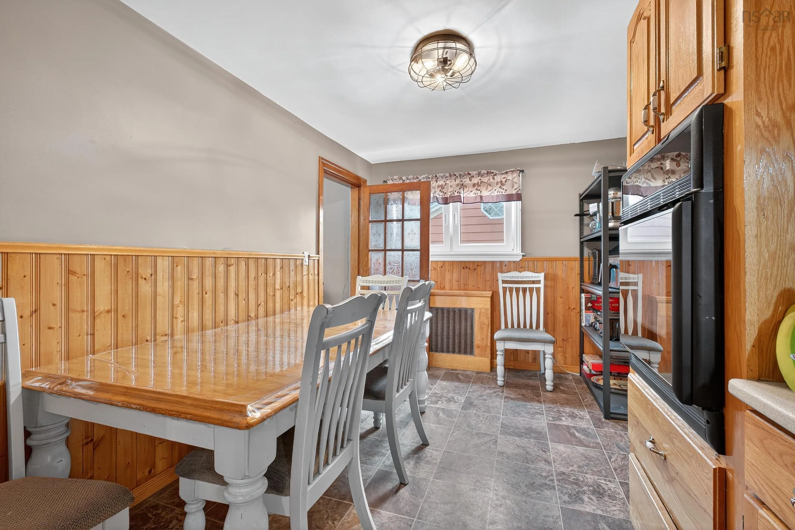 13 View Street, Sydney Mines, NS B1V 1G9, 3 Bedrooms Bedrooms, ,3 BathroomsBathrooms,Residential,For Sale,View,202520247