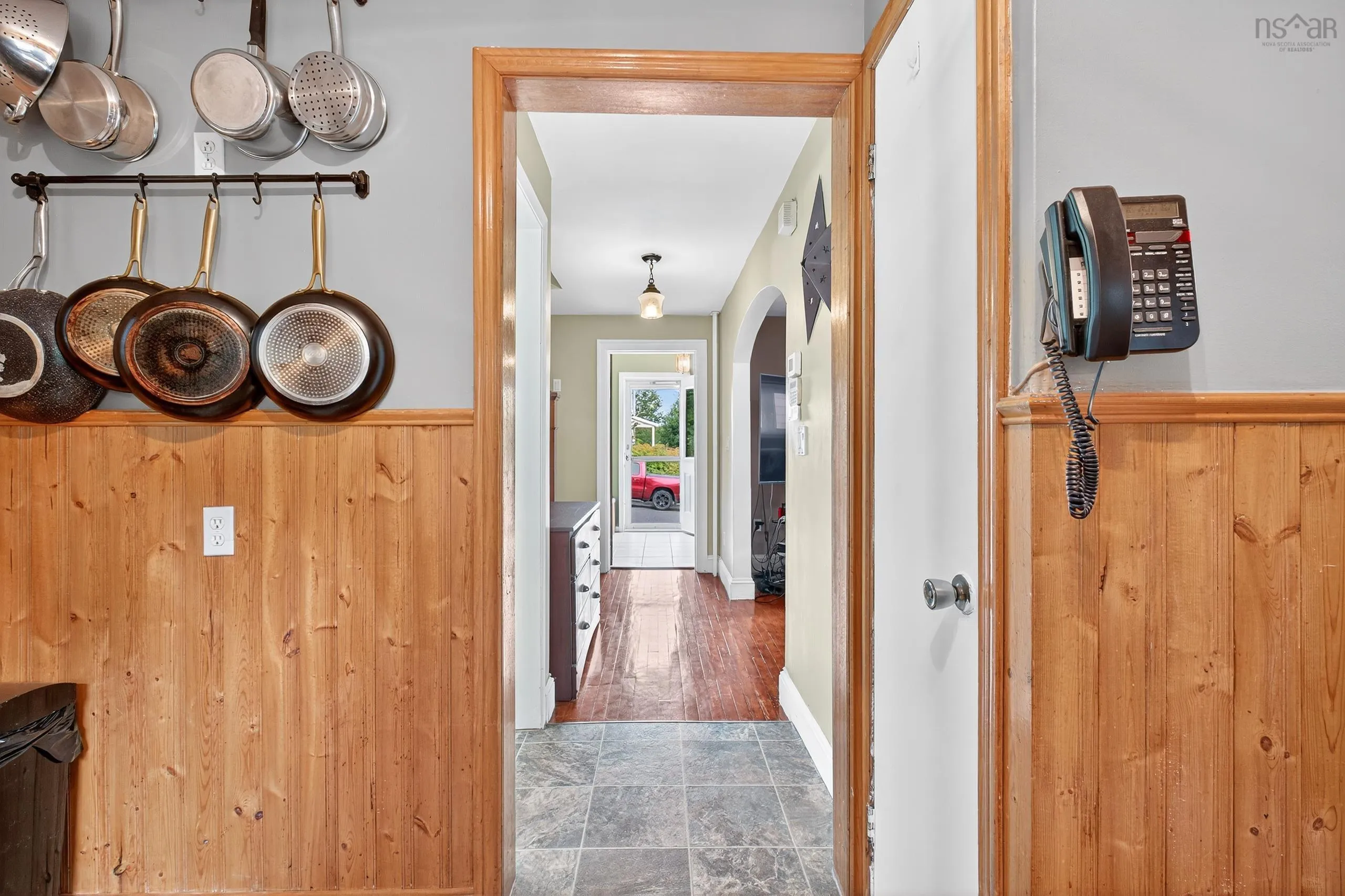13 View Street, Sydney Mines, NS B1V 1G9, 3 Bedrooms Bedrooms, ,3 BathroomsBathrooms,Residential,For Sale,View,202520247