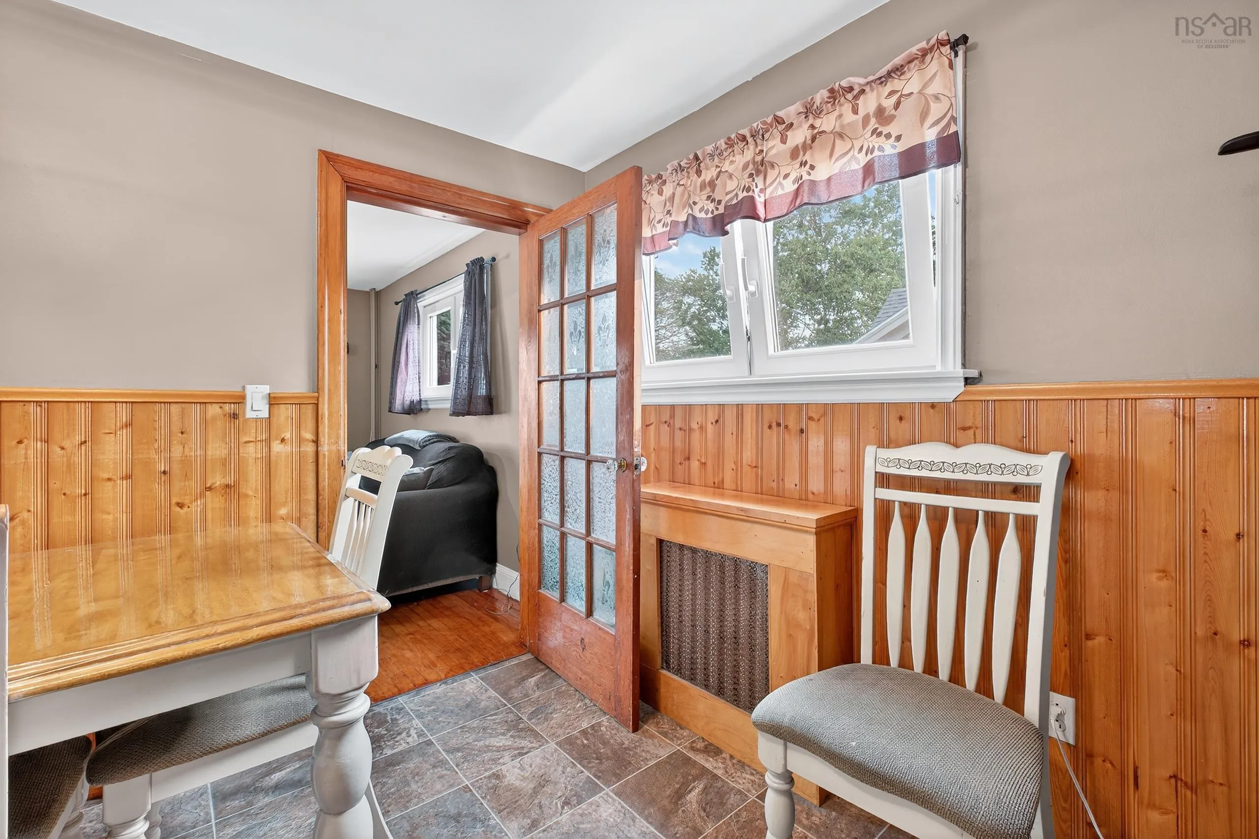 13 View Street, Sydney Mines, NS B1V 1G9, 3 Bedrooms Bedrooms, ,3 BathroomsBathrooms,Residential,For Sale,View,202520247